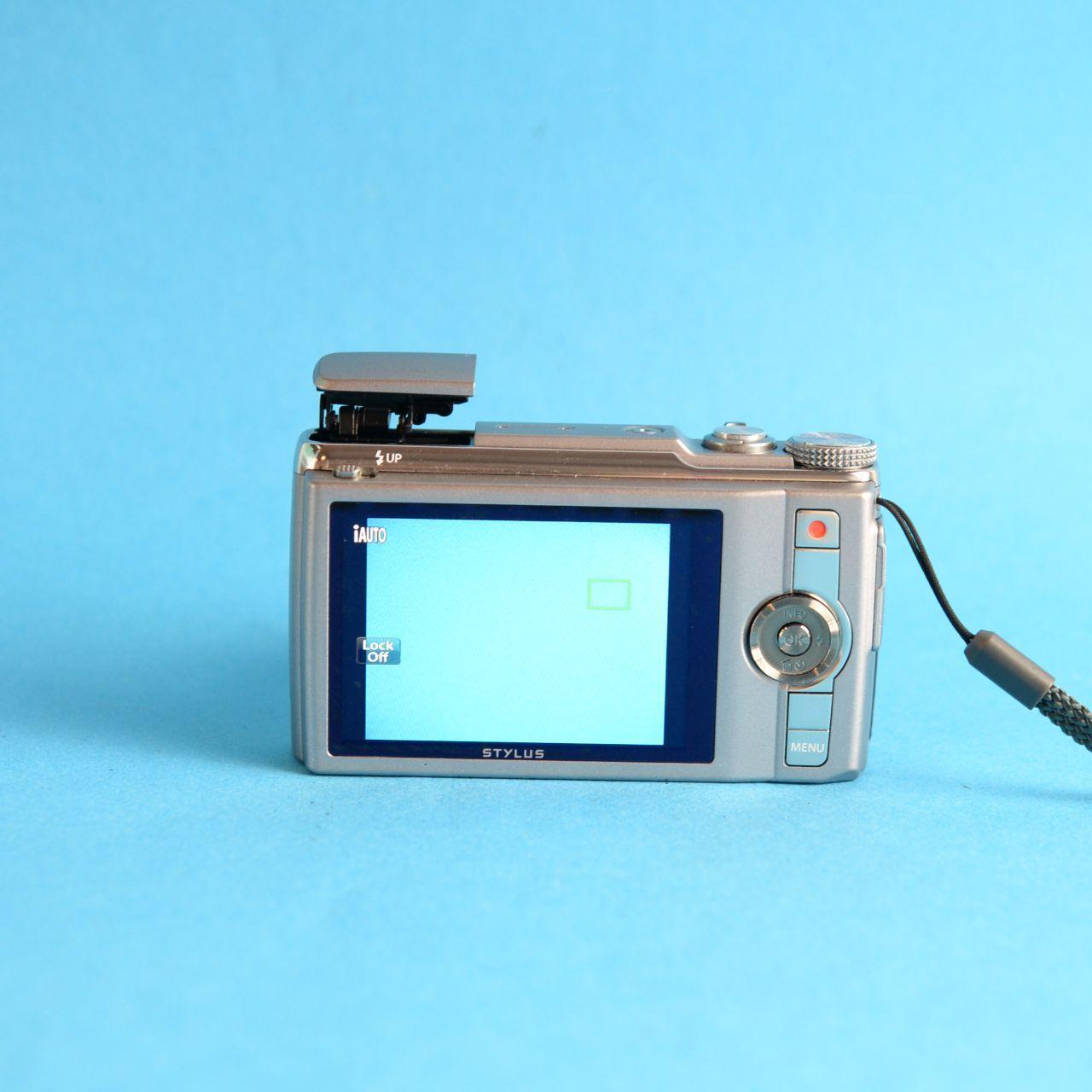 Olympus Stylus SH-50 Digital Camera | 16MP | Tested & Working | Silver