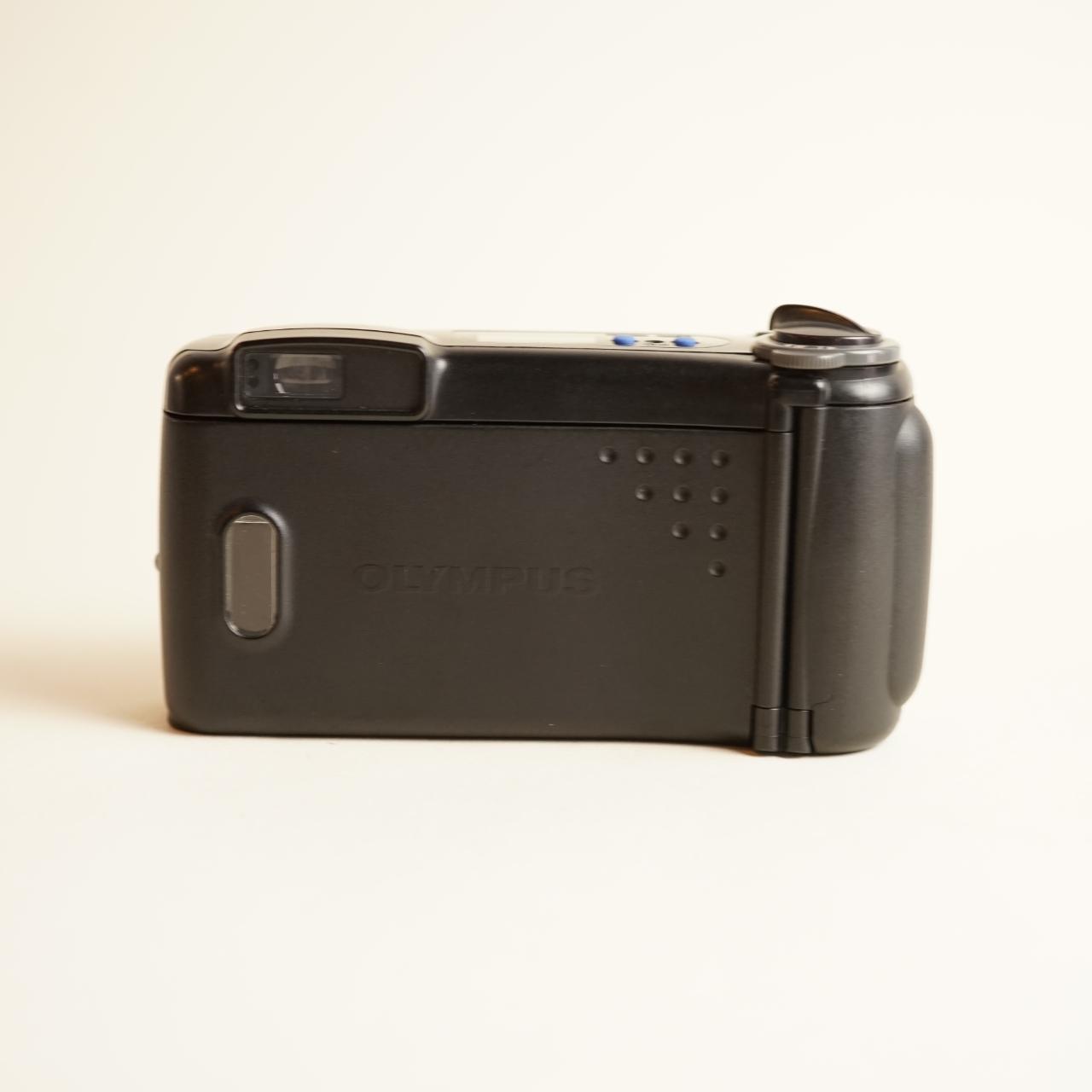 Olympus Infinity Zoom 2000 Film Camera | 35mm Point & Shoot | Tested & Working | Silver