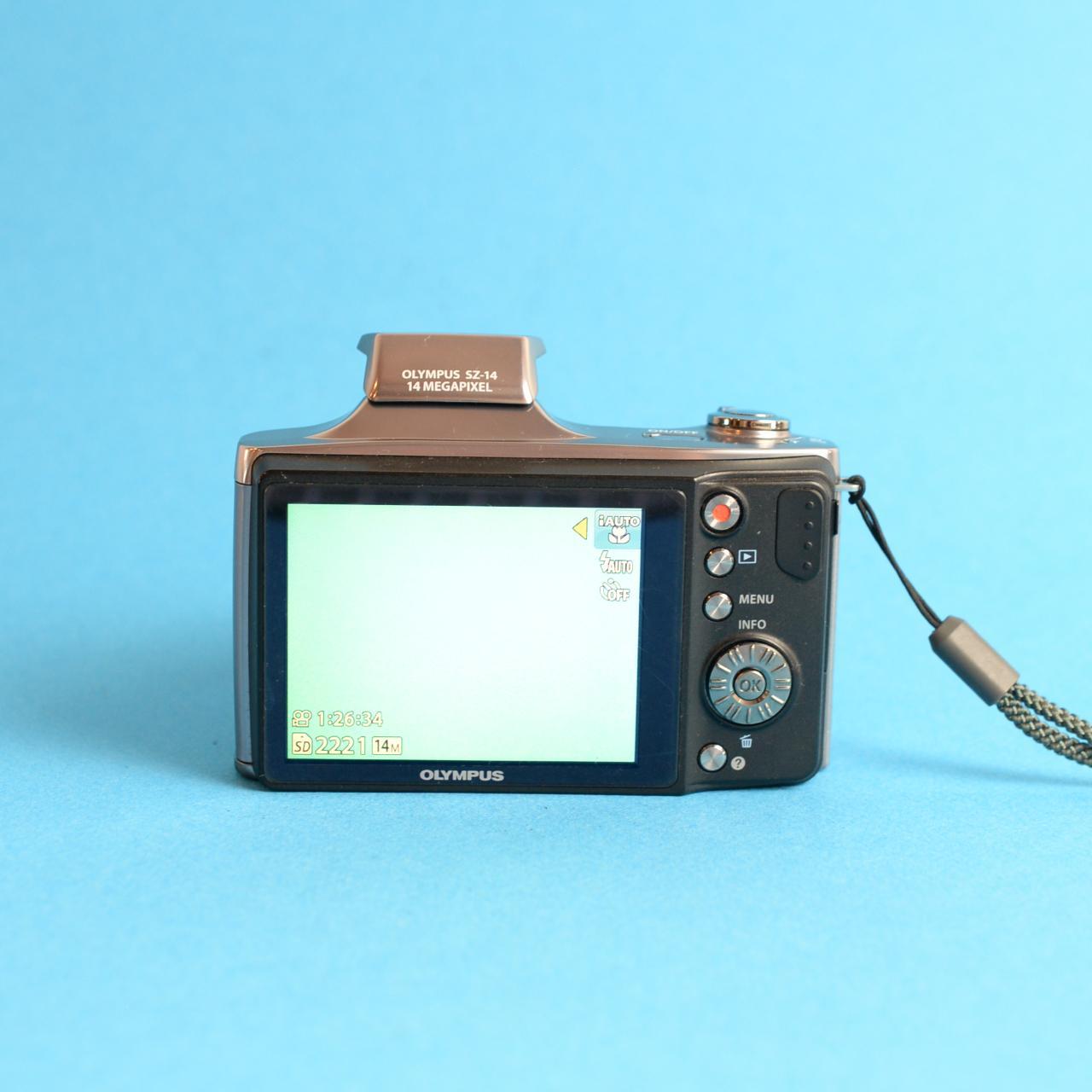 Olympus SZ-14 Digital Camera | 14MP | Tested & Working | Silver