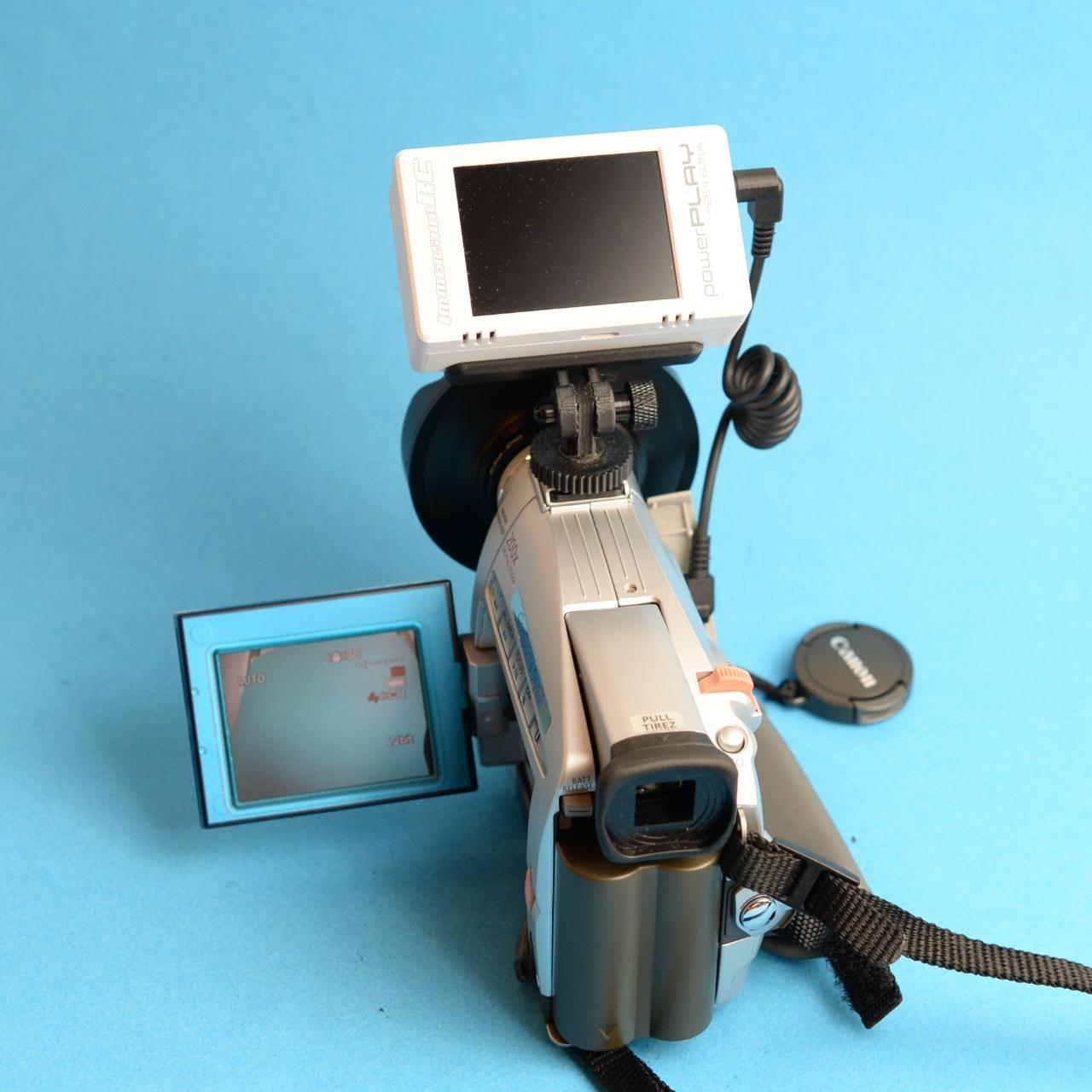 Canon ZR10 Digital Camcorder with Tapeless Accessories + Fisheye Lens | Camcorder | Tested & Working | Silver