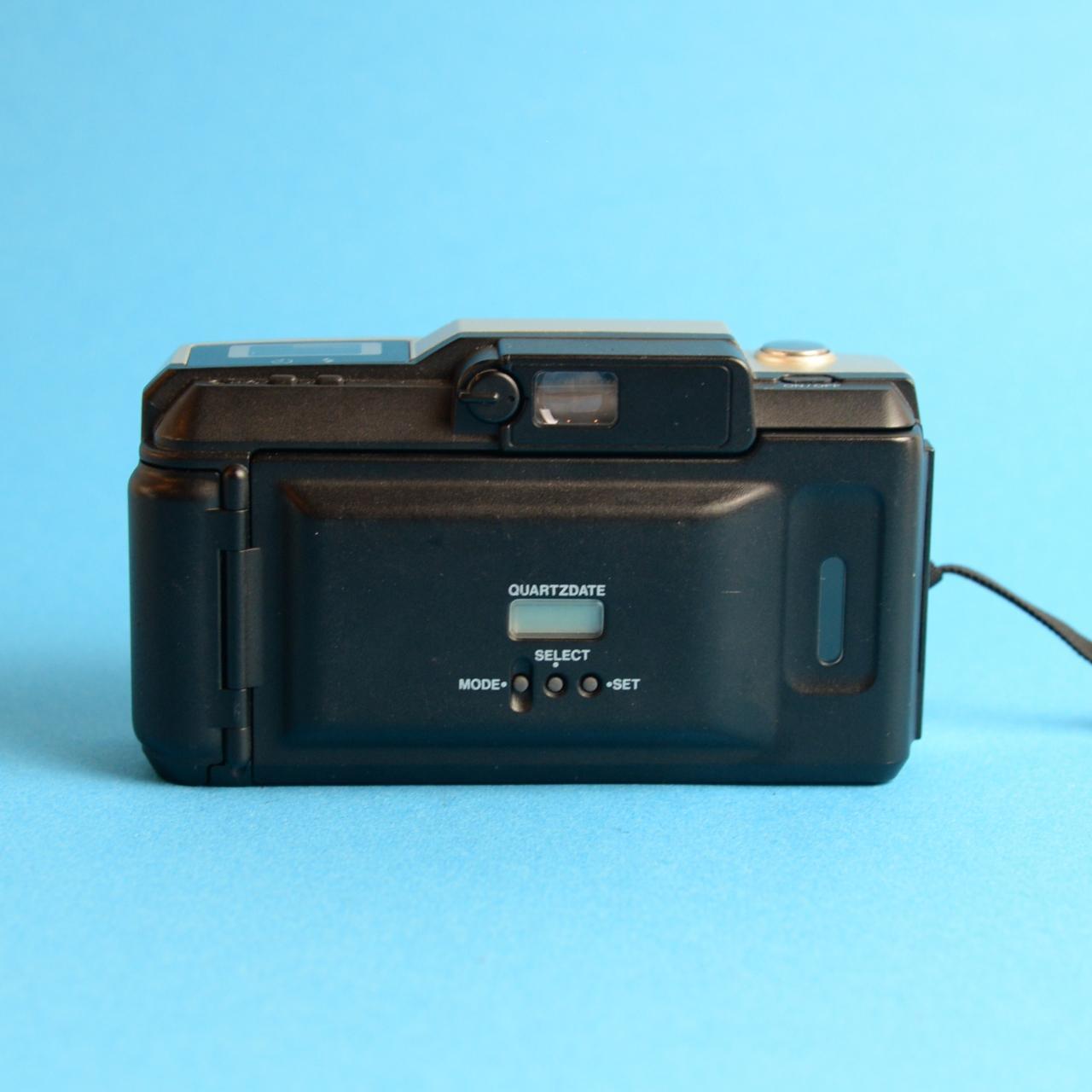 Olympus Superzoom 105 Film Camera | 35mm Point & Shoot | Read Description | Silver