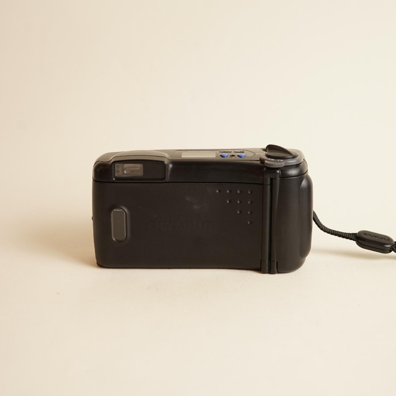 Olympus Infinity Zoom 211 Film Camera | 35mm Point & Shoot | Tested & Working | Black
