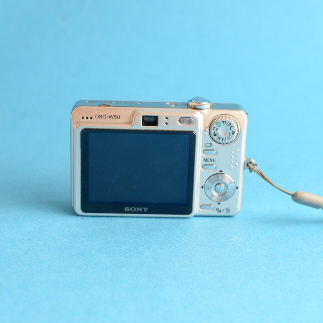 Sony Cyber-shot DSC-W50 Digital Camera | 6MP | Tested & Working | Silver