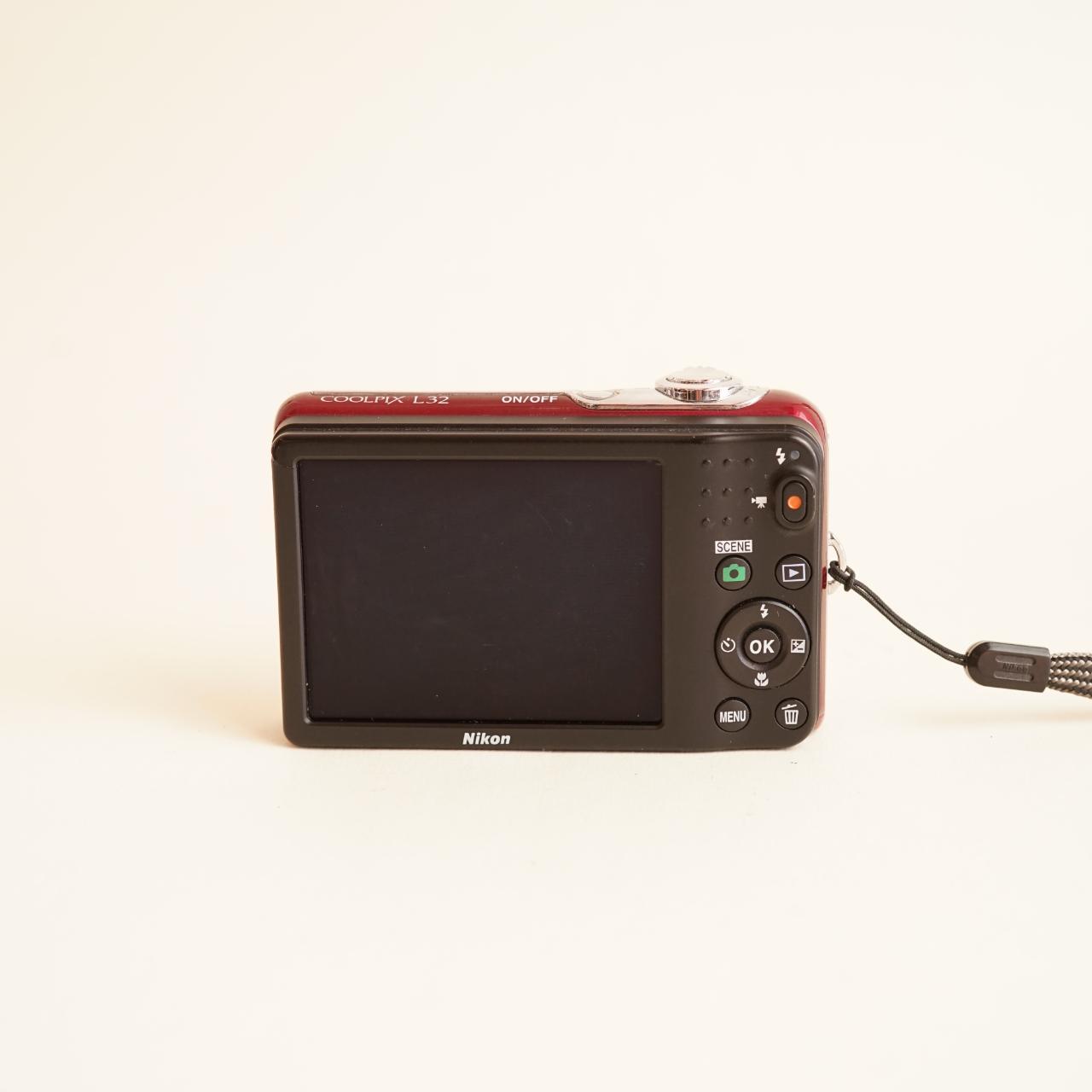 Nikon Coolpix L32 Digital Camera | 20.1MP | Tested & Working | Red