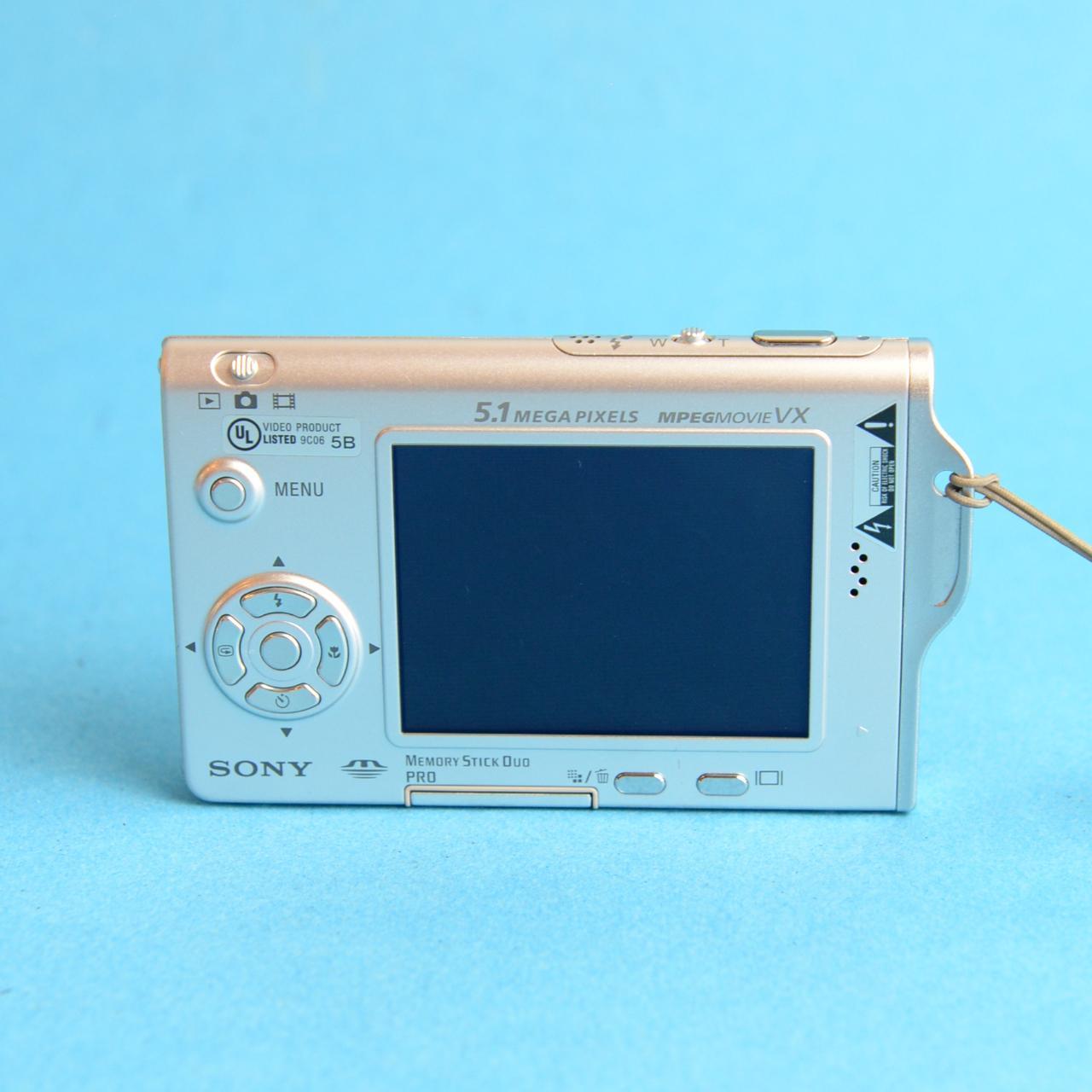 Sony Cyber-shot DSC-T7 Digital Camera | 5.1MP | Tested & Working | Silver