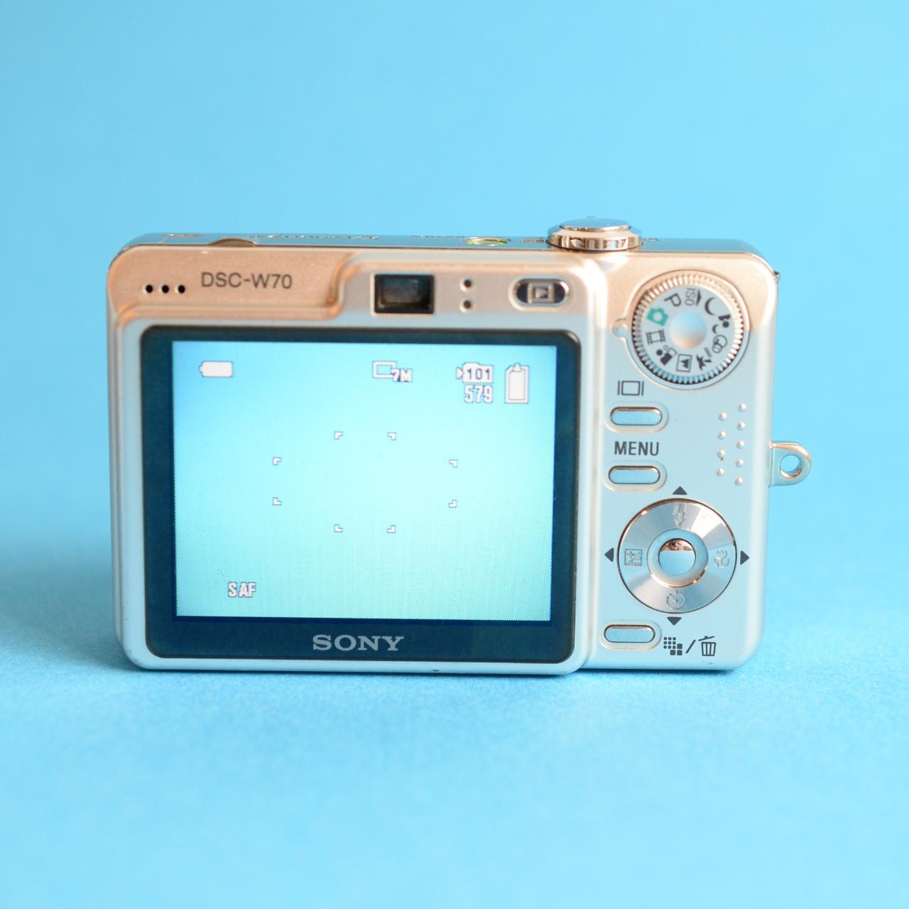 Sony Cyber-shot DSC-W70 Digital Camera | 7.2MP | Tested & Working | Silver