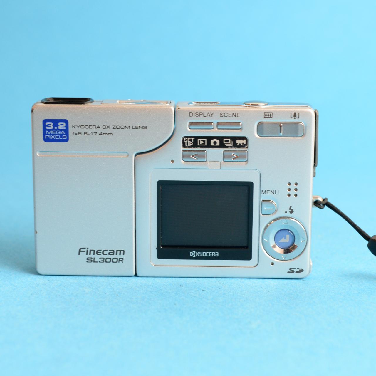 Kyocera Finecam 300SL Digital Camera | 3.2MP | Tested & Working | Silver