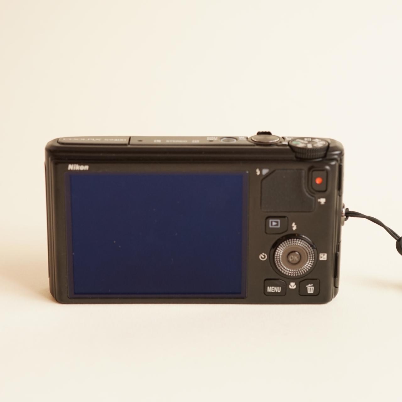 Nikon Coolpix S9400 Digital Camera | 18.1MP | Tested & Working | Black