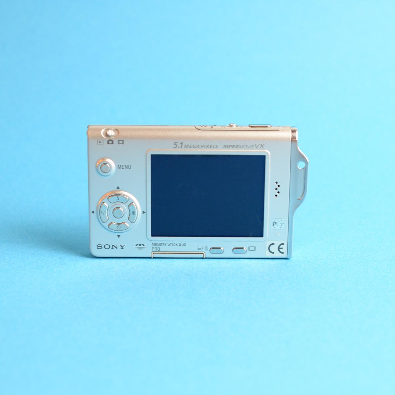 Sony Cyber-shot DSC-T7 Digital Camera | 5.1MP | Tested & Working | Silver