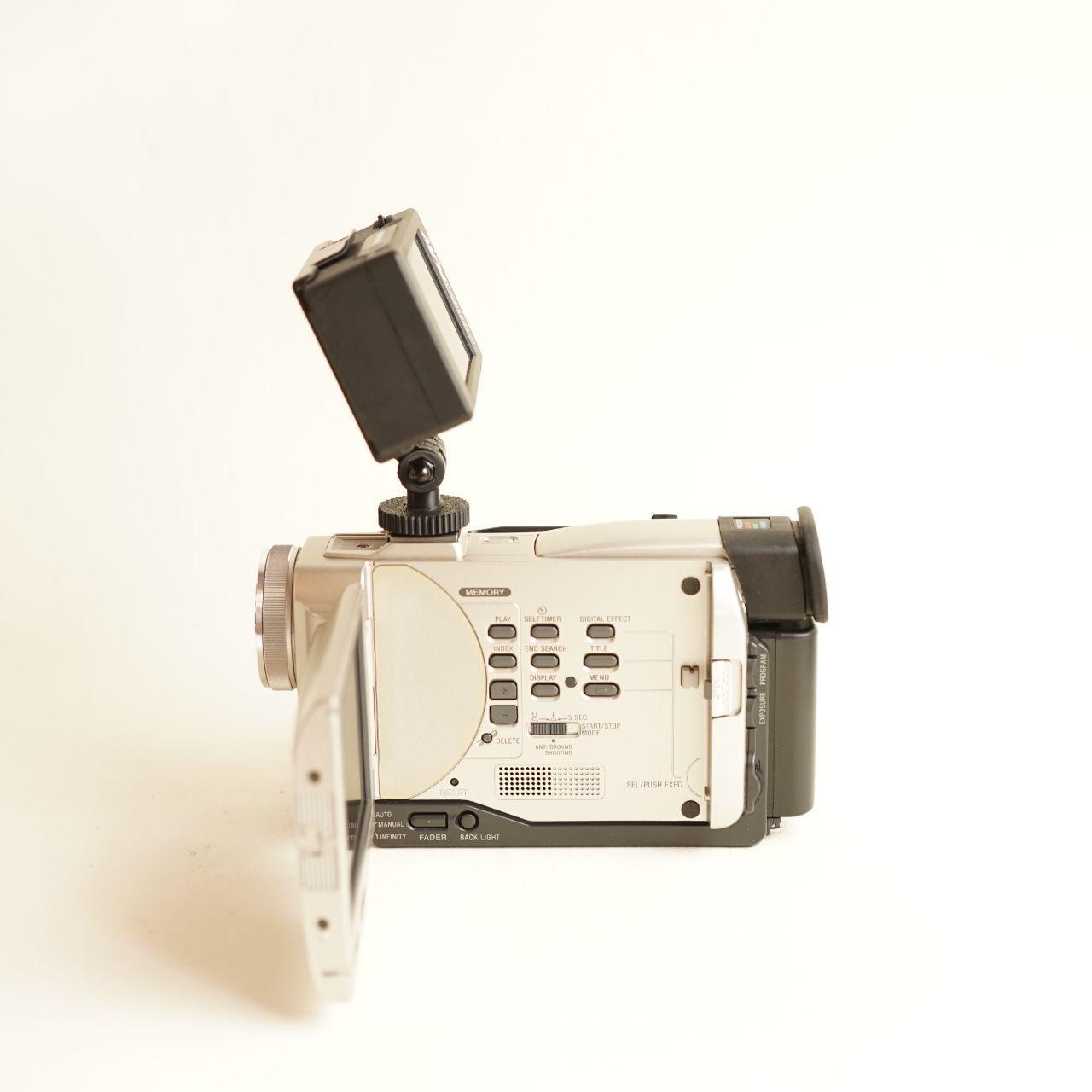Sony Handycam DCR-TRV10 MiniDV Camcorder with Tapeless Setup | Tested & Working | Silver