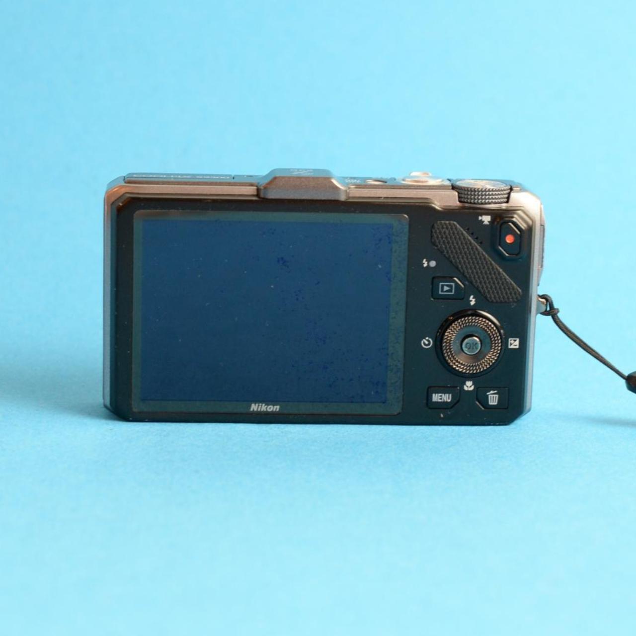 Nikon Coolpix S9300 Digital Camera | 16MP | Tested & Working | Silver