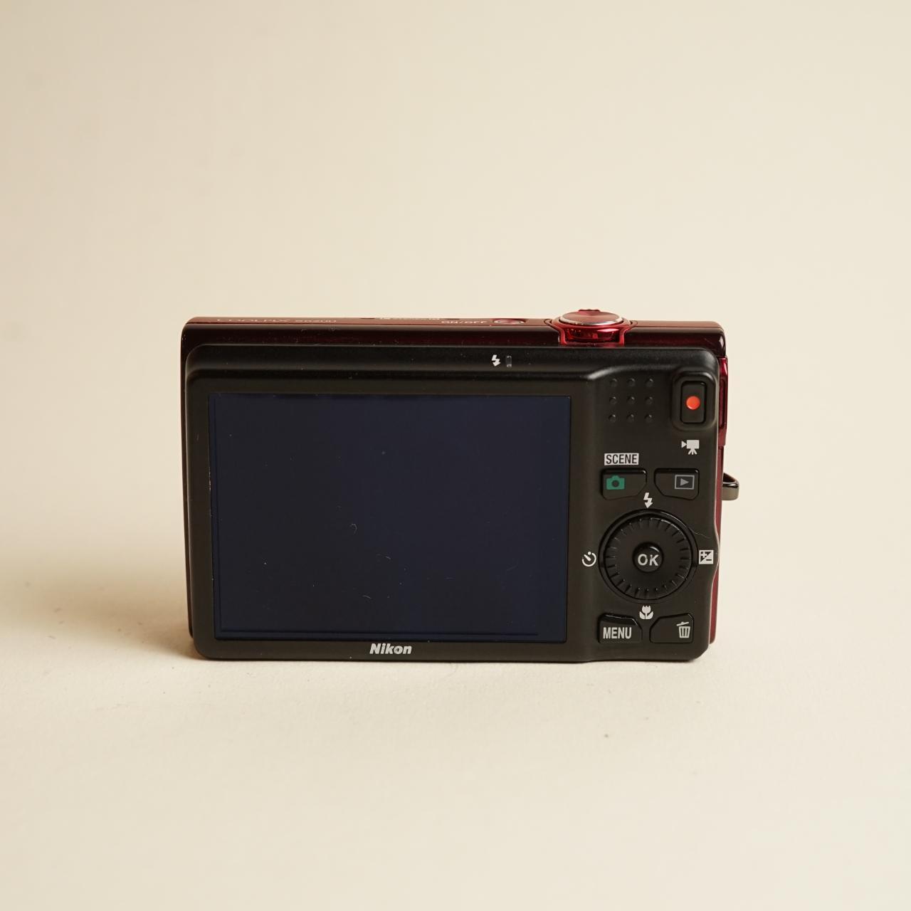 Nikon Coolpix S6200 Digital Camera | 16MP | Tested & Working | Red