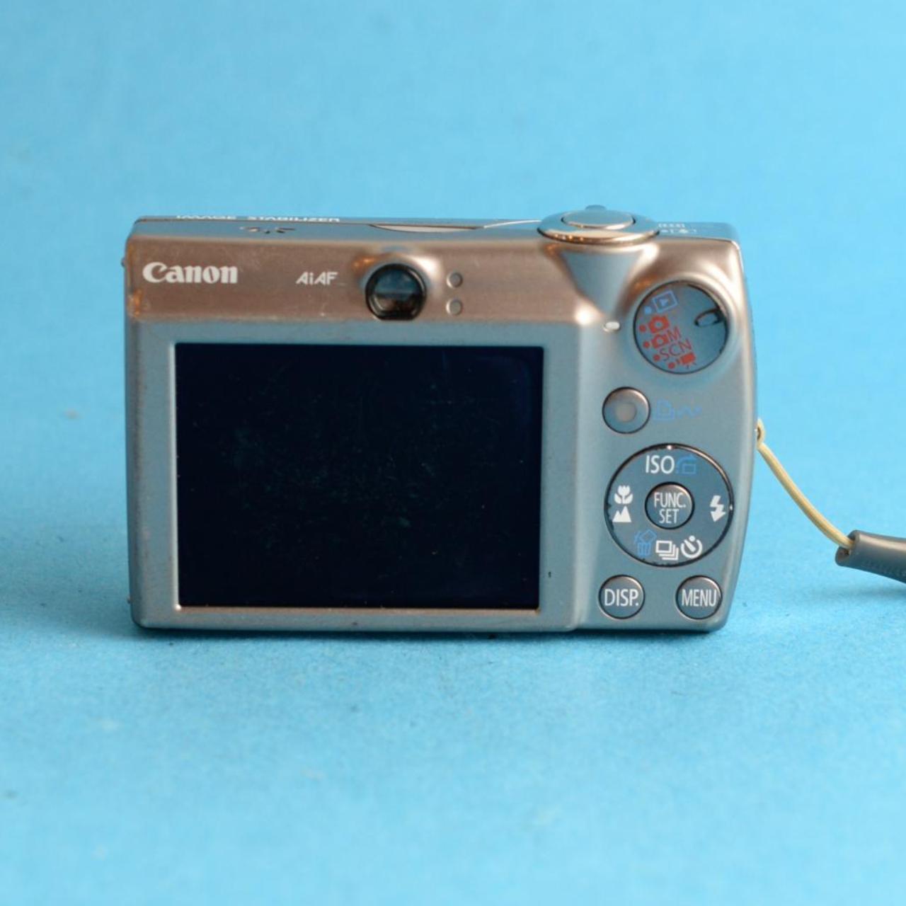 Canon PowerShot SD800 IS Digital Camera | 7.1MP | Tested & Working | Silver