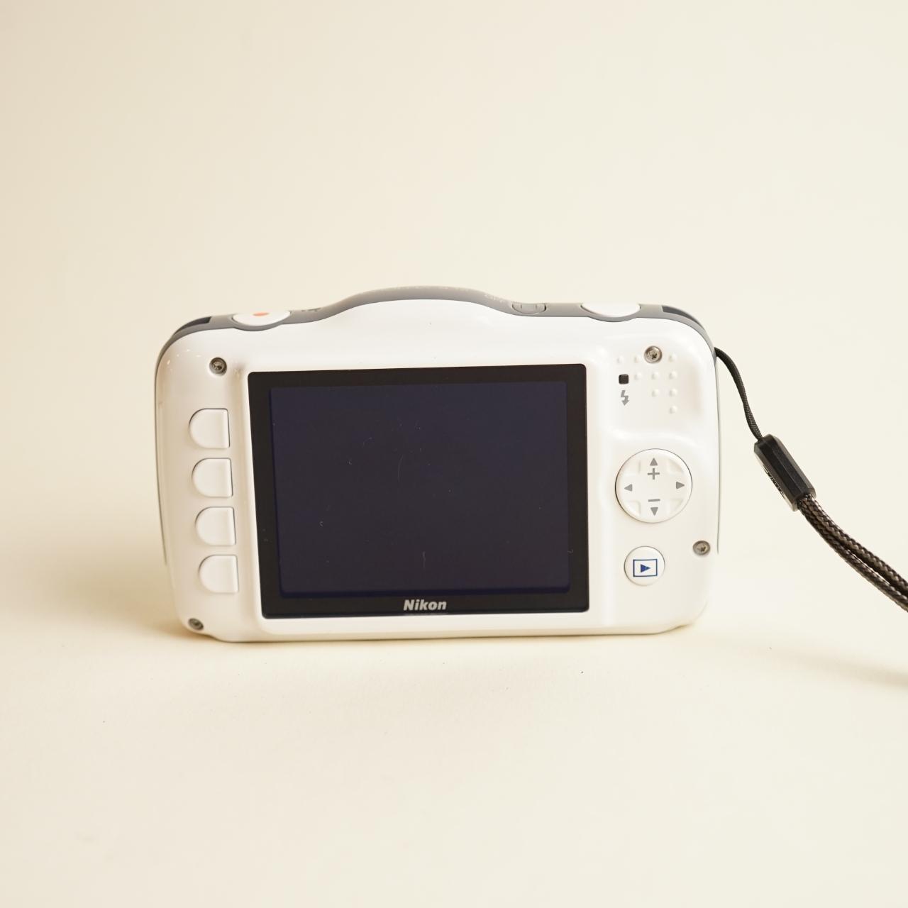 Nikon Coolpix S32 Digital Camera | 13.2MP | Tested & Working | White