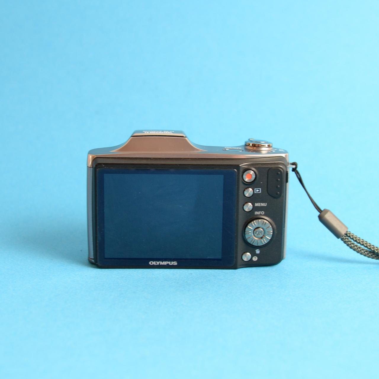 Olympus SZ-14 Digital Camera | 14MP | Tested & Working | Silver