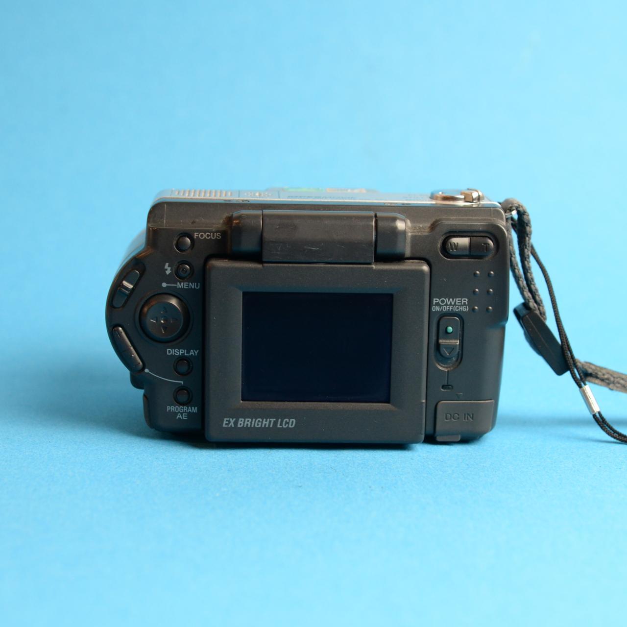 Sony Cyber-shot DSC-S50 Digital Camera | 2.1MP | Tested & Working | Silver
