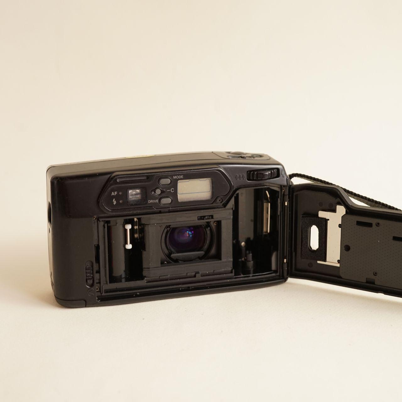 Pentax IQZoom 900 Film Camera | 35mm Point & Shoot | Tested & Working | Black