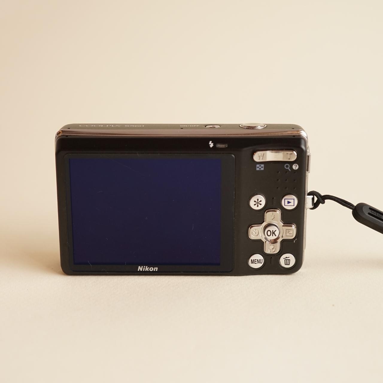 Nikon Coolpix S560 Digital Camera | 10MP | Tested & Working | Black