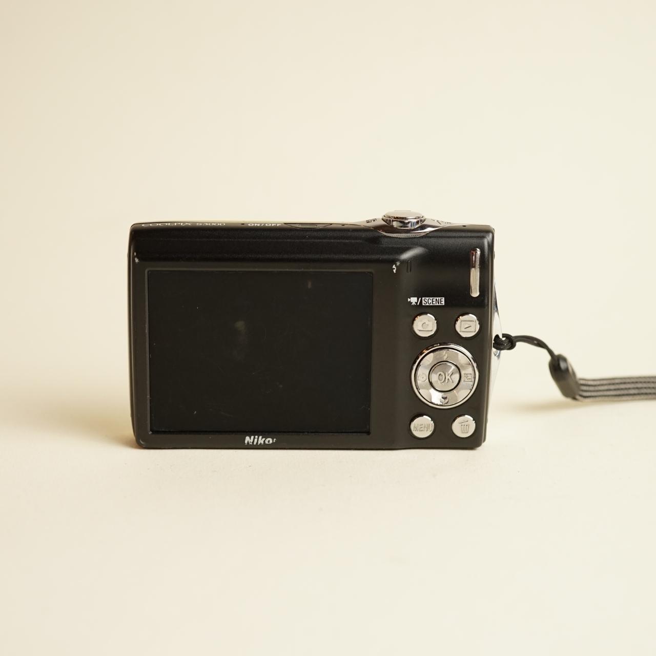 Nikon Coolpix S3000 Digital Camera | 12MP | Tested & Working | Green