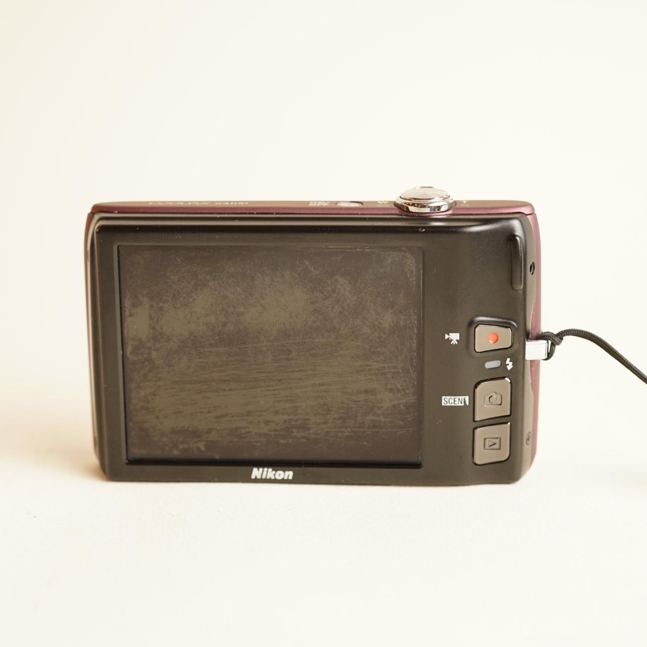 Nikon Coolpix S4100 Digital Camera | 14MP | Read Description | Maroon