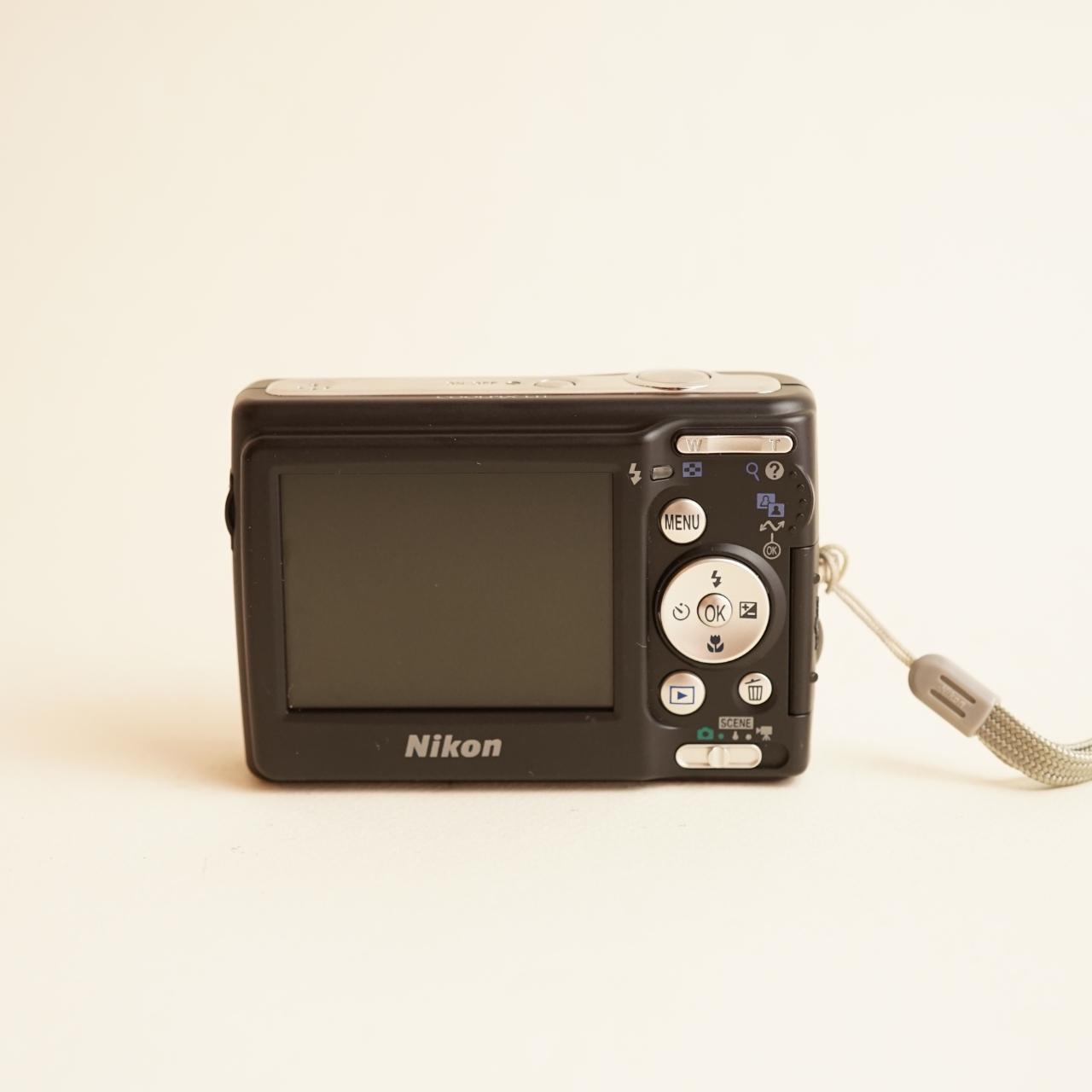 Nikon Coolpix L11 Digital Camera | 6MP | Tested & Working | Black
