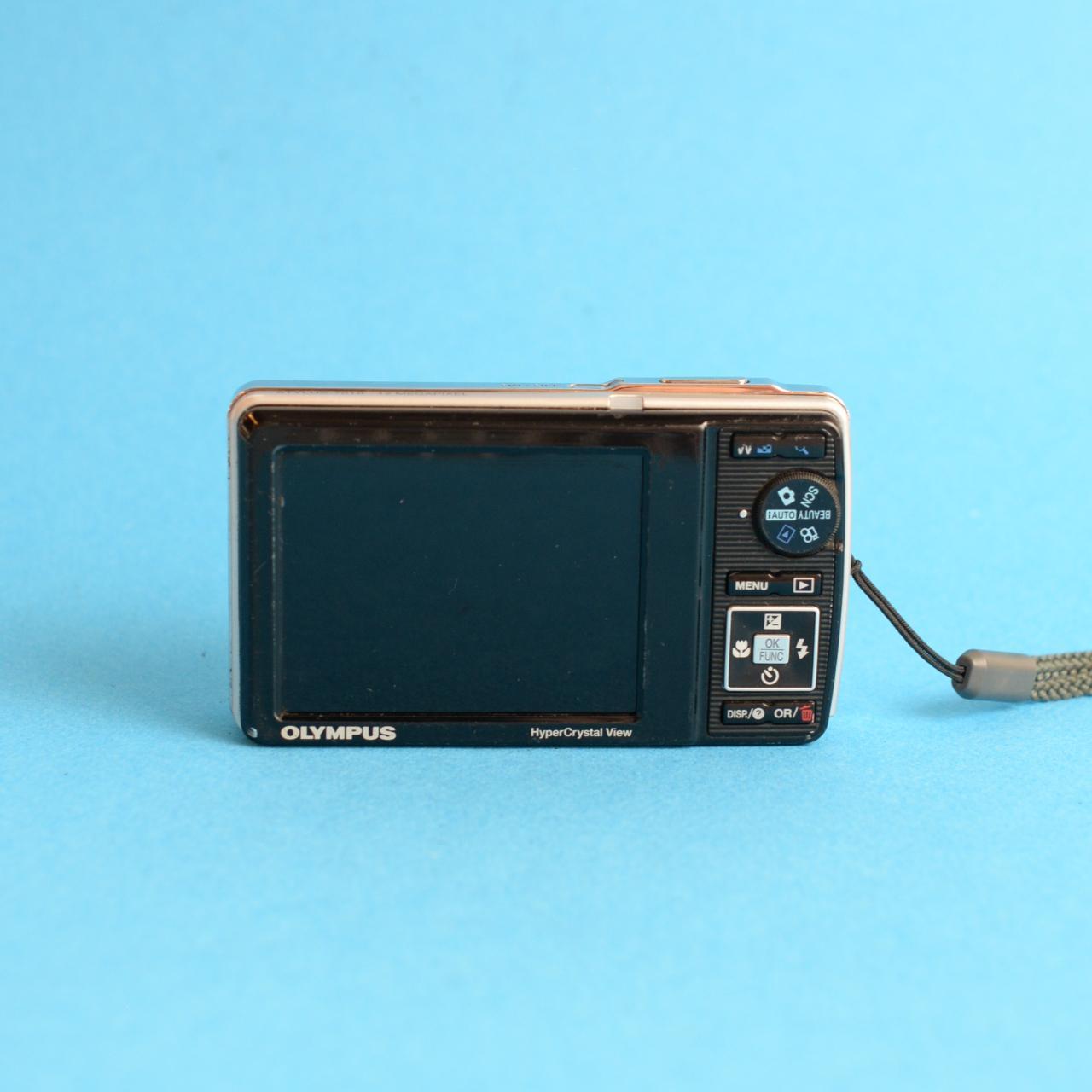 Olympus Stylus 7010 Digital Camera | 12MP | Read Description | Silver