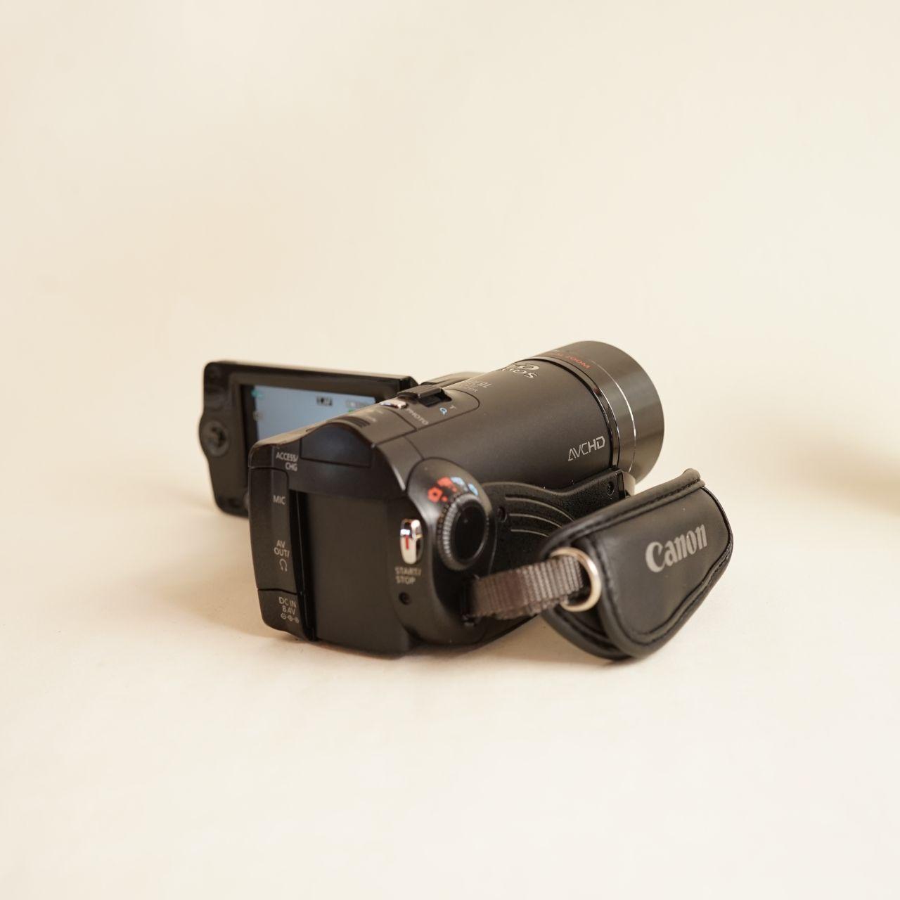 Canon Vixia HF10 Camcorder | 3.3MP HD | Tested & Working | Black