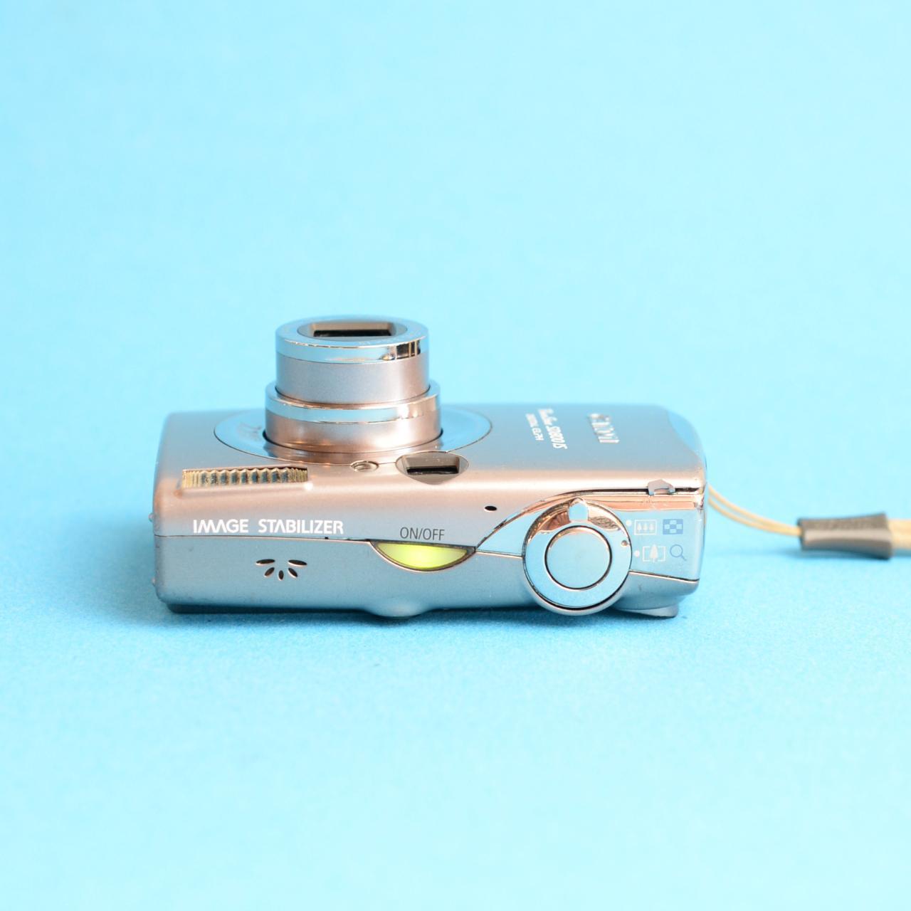 Canon PowerShot SD800 ELPH IS Digital Camera | 7.1MP | Tested & Working | Silver