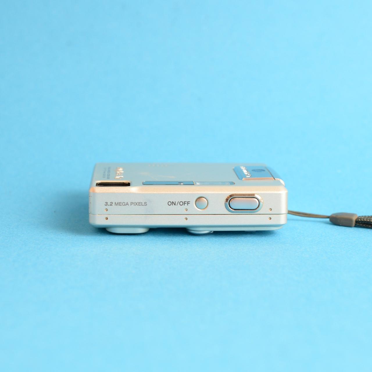 Konica Minolta DiMAGE Xg Digital Camera | 3.2MP | Tested & Working | Silver