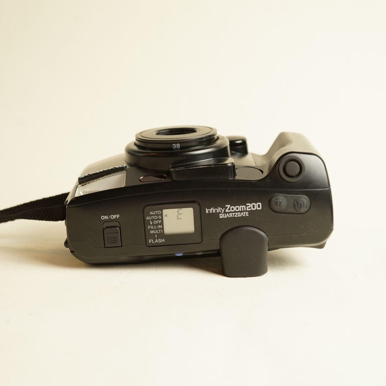 Olympus Infinity Zoom 200 Film Camera | 35mm Point & Shoot | Tested & Working | Black