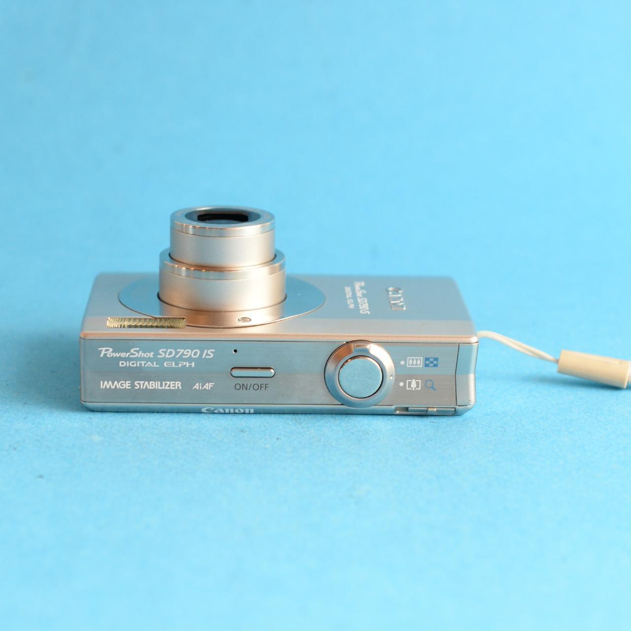 Canon PowerShot SD790 IS Digital Camera | 10MP | Tested & Working | Silver