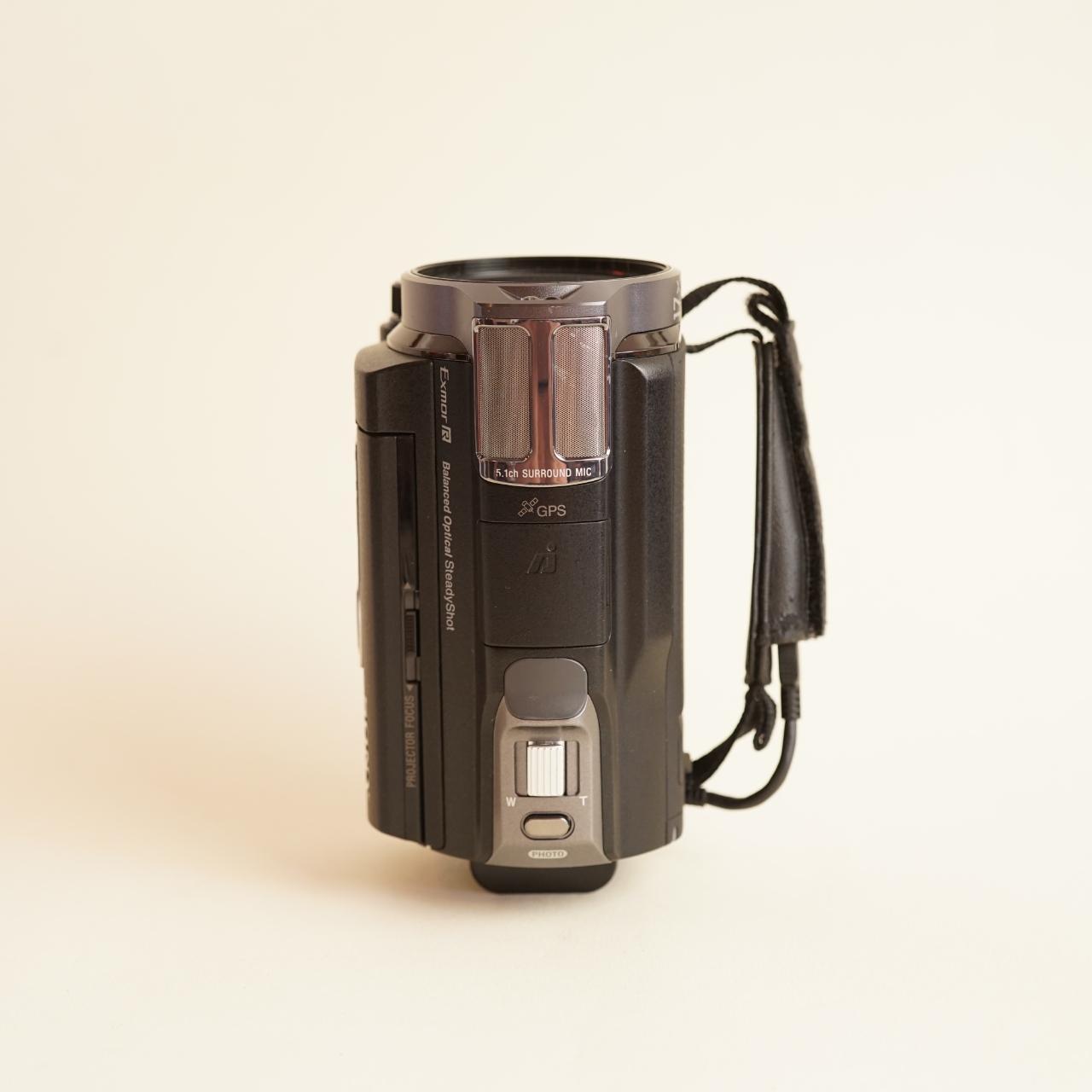 Sony Handycam HDR-PJ710 Camcorder | Built-in Projector | Read Description | Black
