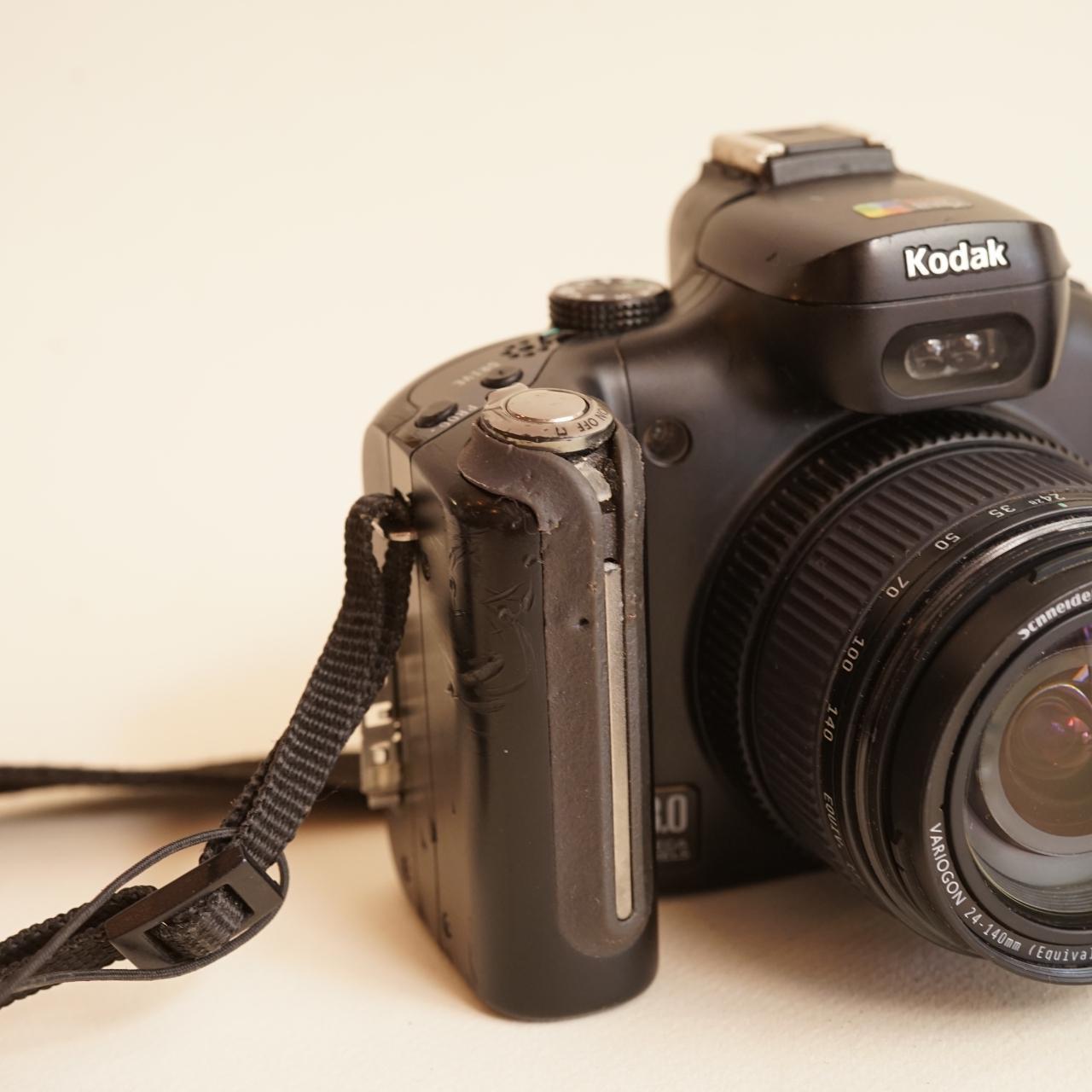 Kodak EasyShare P880 Digital Camera | 8MP | Read Description | Black