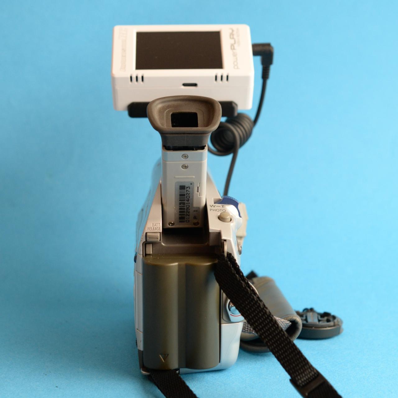 Canon ZR30 Digital Camcorder with Tapeless Accessories | Camcorder | Tested & Working | Silver