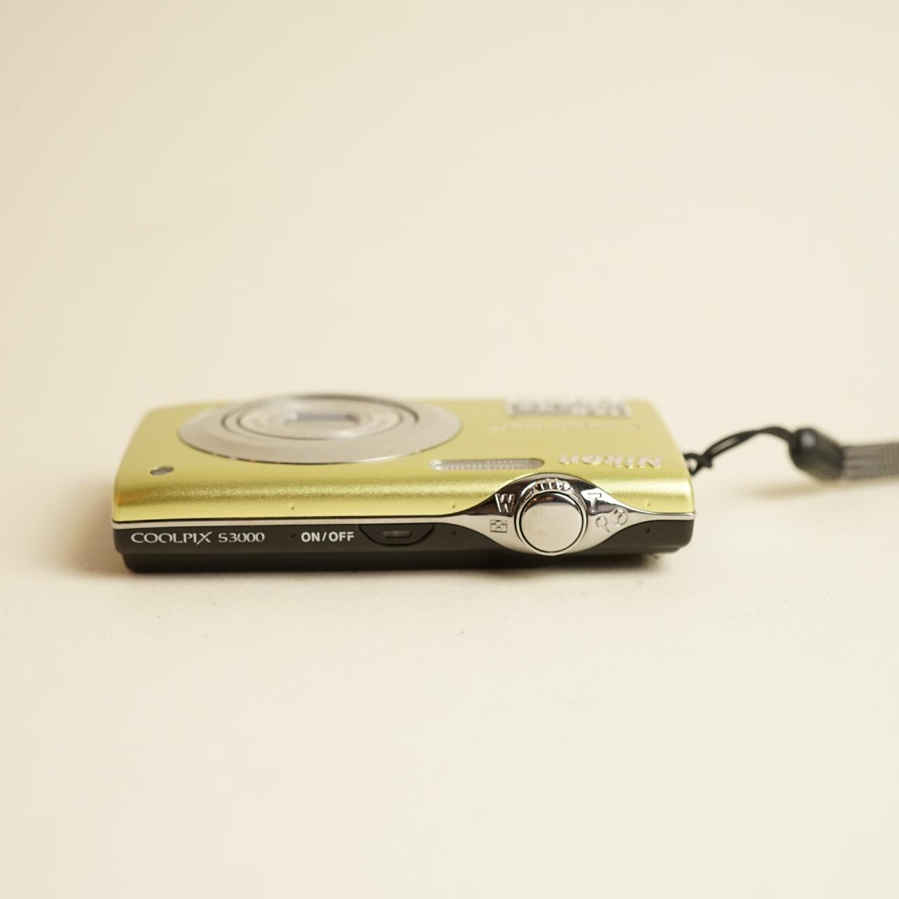 Nikon Coolpix S3000 Digital Camera | 12MP | Tested & Working | Green