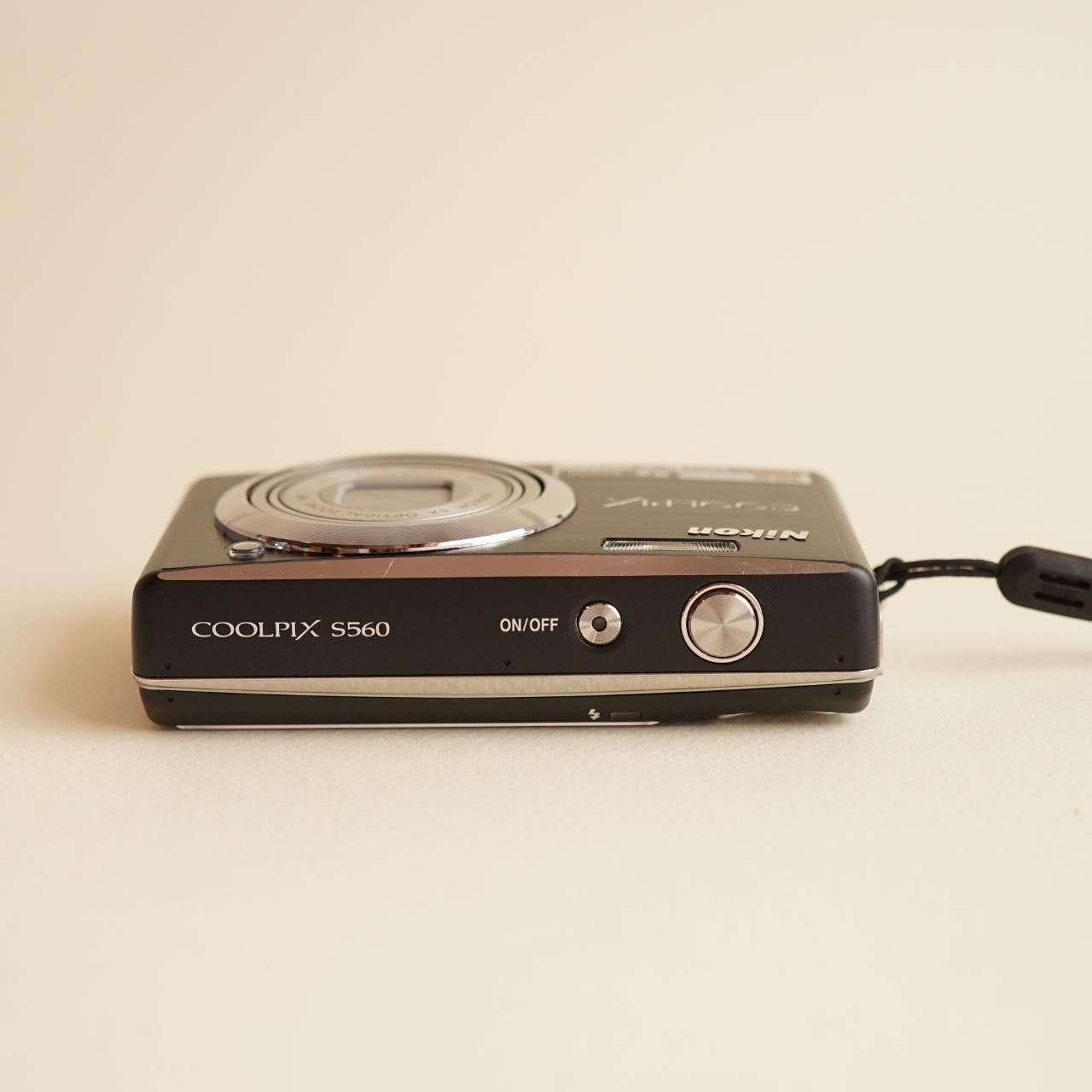 Nikon Coolpix S560 Digital Camera | 10MP | Tested & Working | Black