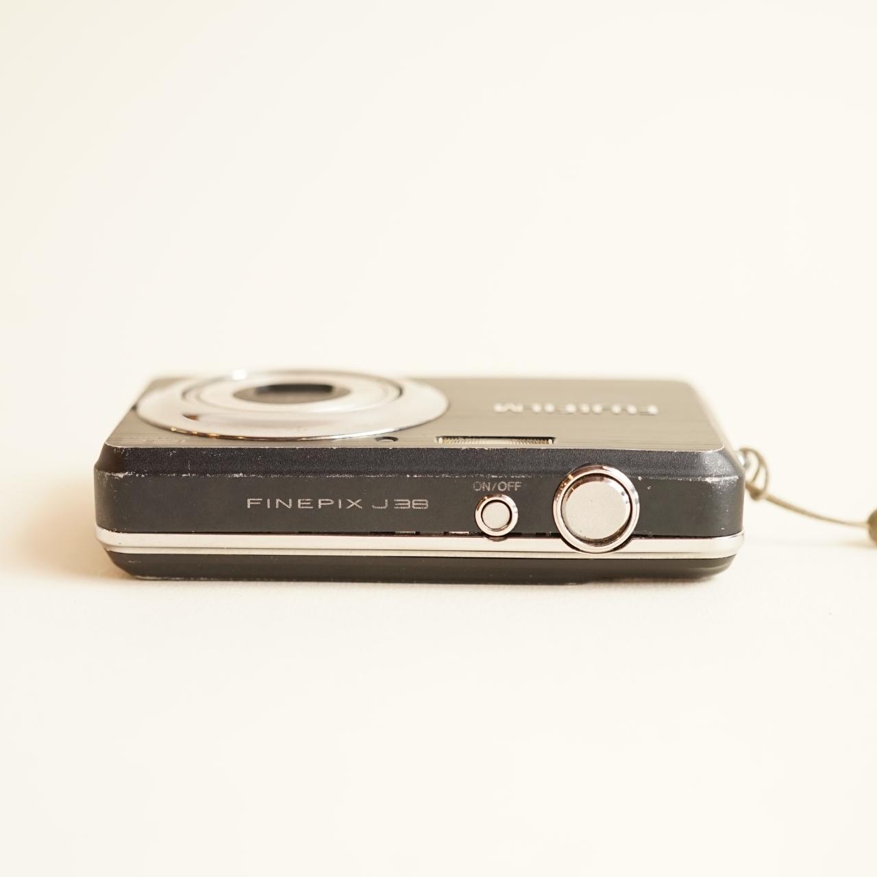 Fujifilm FinePix J38 Digital Camera | 12.2MP | Tested & Working | Black