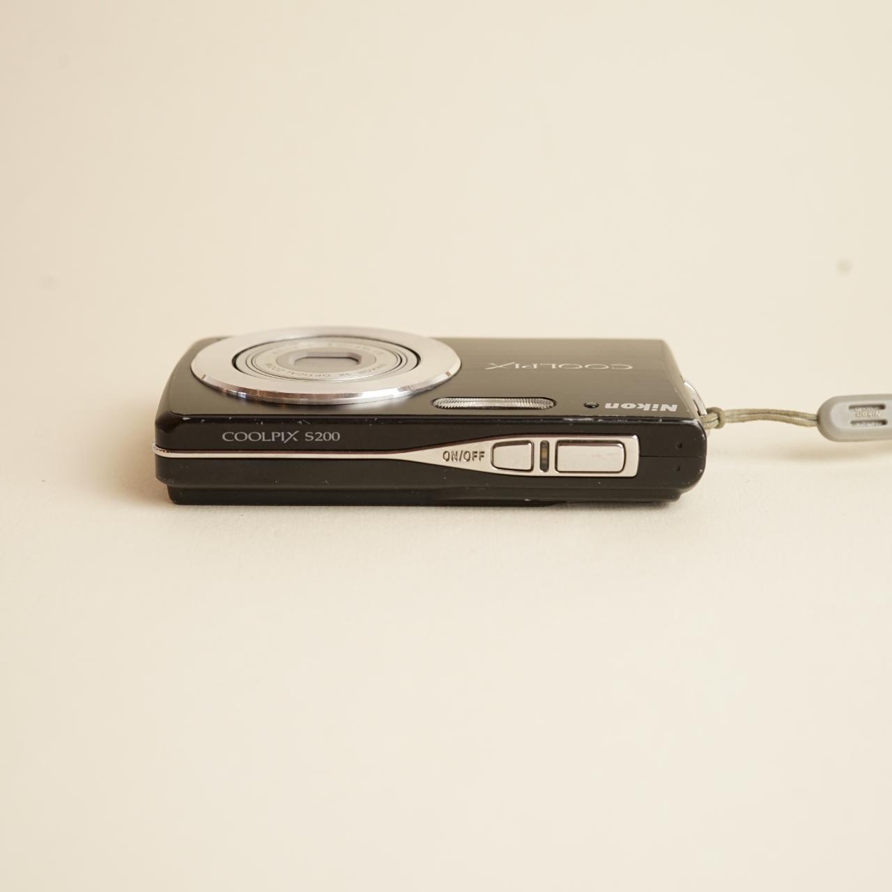Nikon Coolpix S200 Digital Camera | 7.1MP | Tested & Working | Black