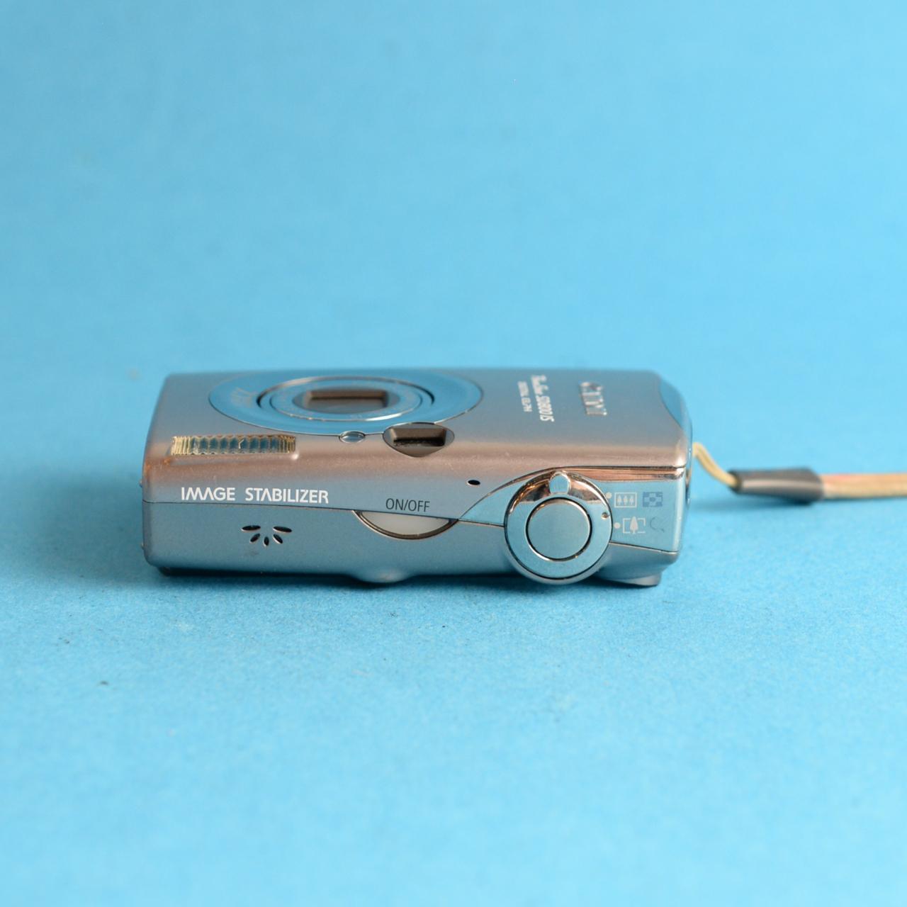 Canon PowerShot SD800 IS Digital Camera | 7.1MP | Tested & Working | Silver