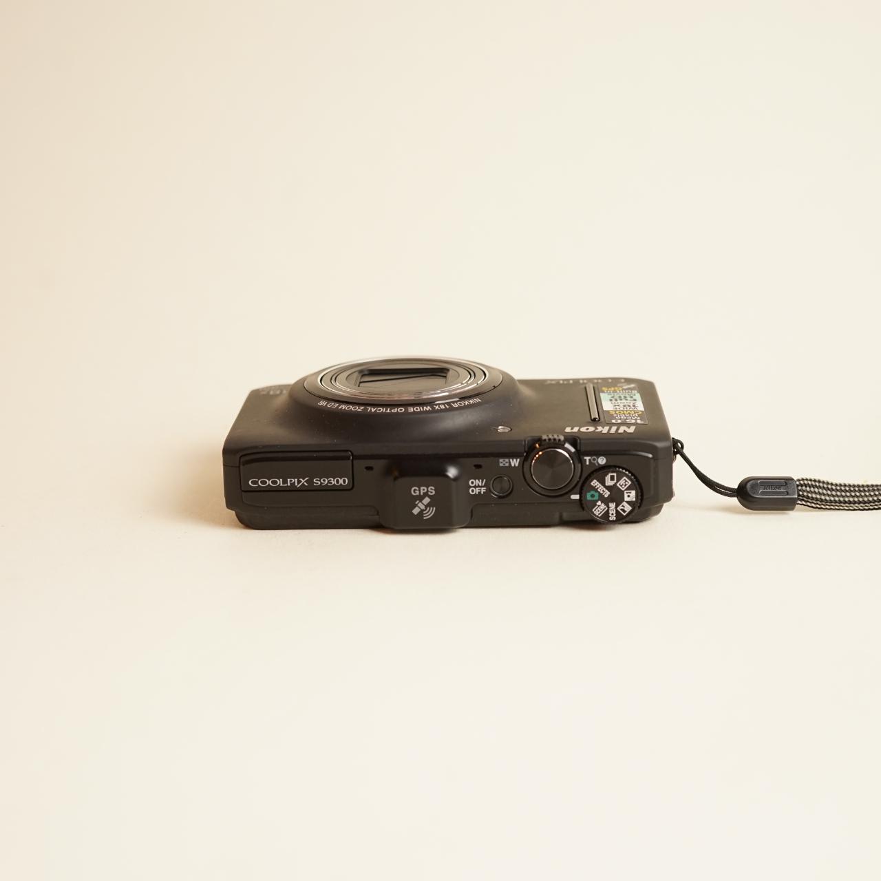 Nikon Coolpix S9300 Digital Camera | 16MP | Read Description | Black
