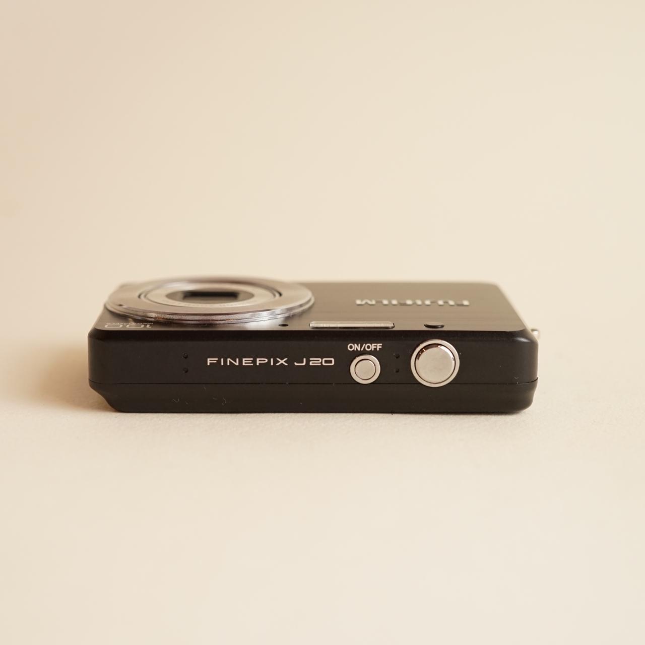 Fujifilm FinePix J20 Digital Camera | 10MP | Tested & Working | Black