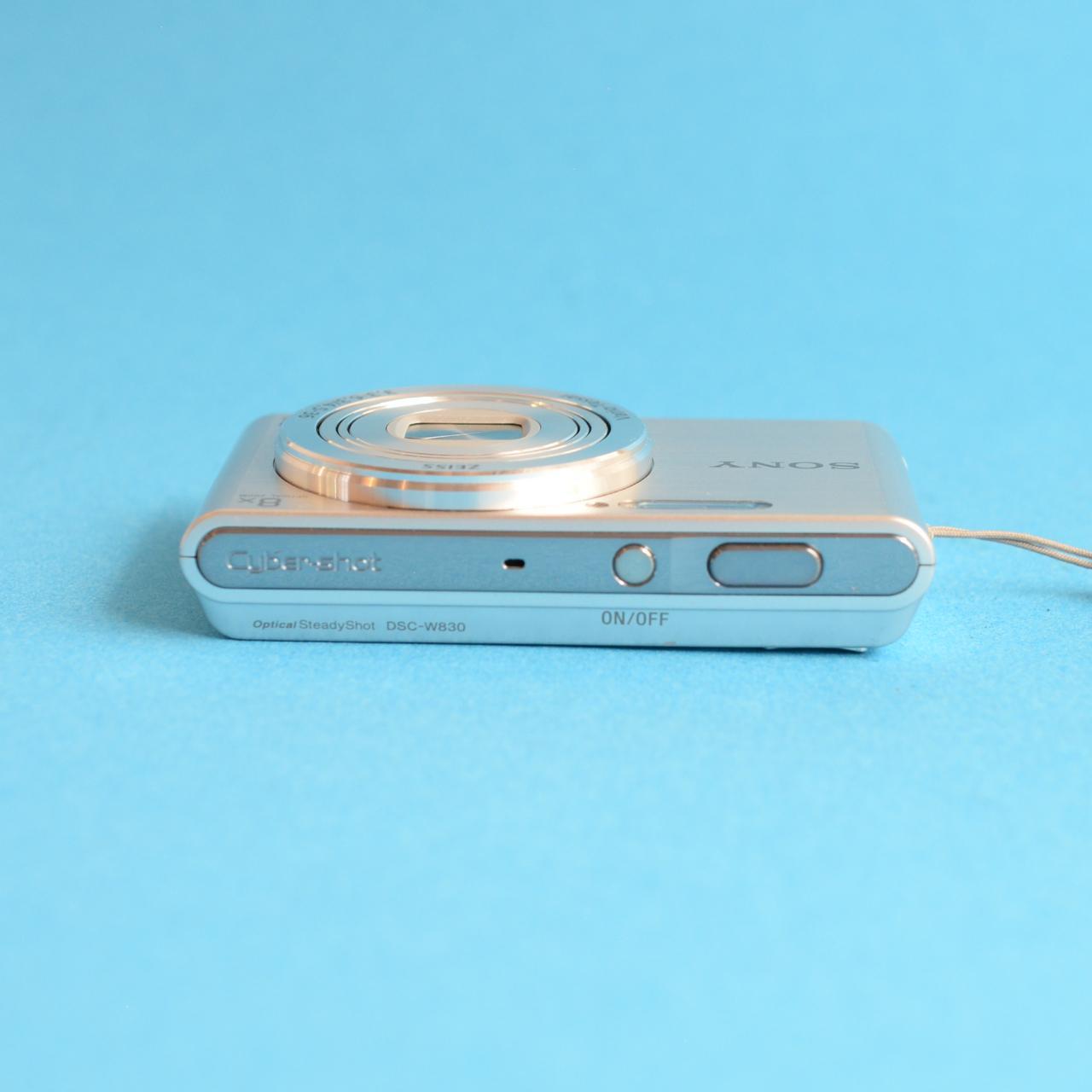 Sony Cyber-shot DSC-W830 Digital Camera | 20.1MP | Tested & Working | Silver