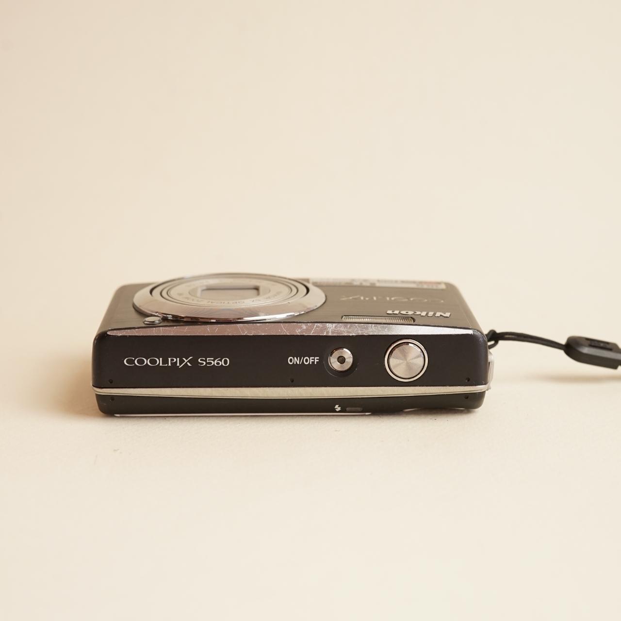 Nikon Coolpix S560 Digital Camera | 10MP | Tested & Working | Black