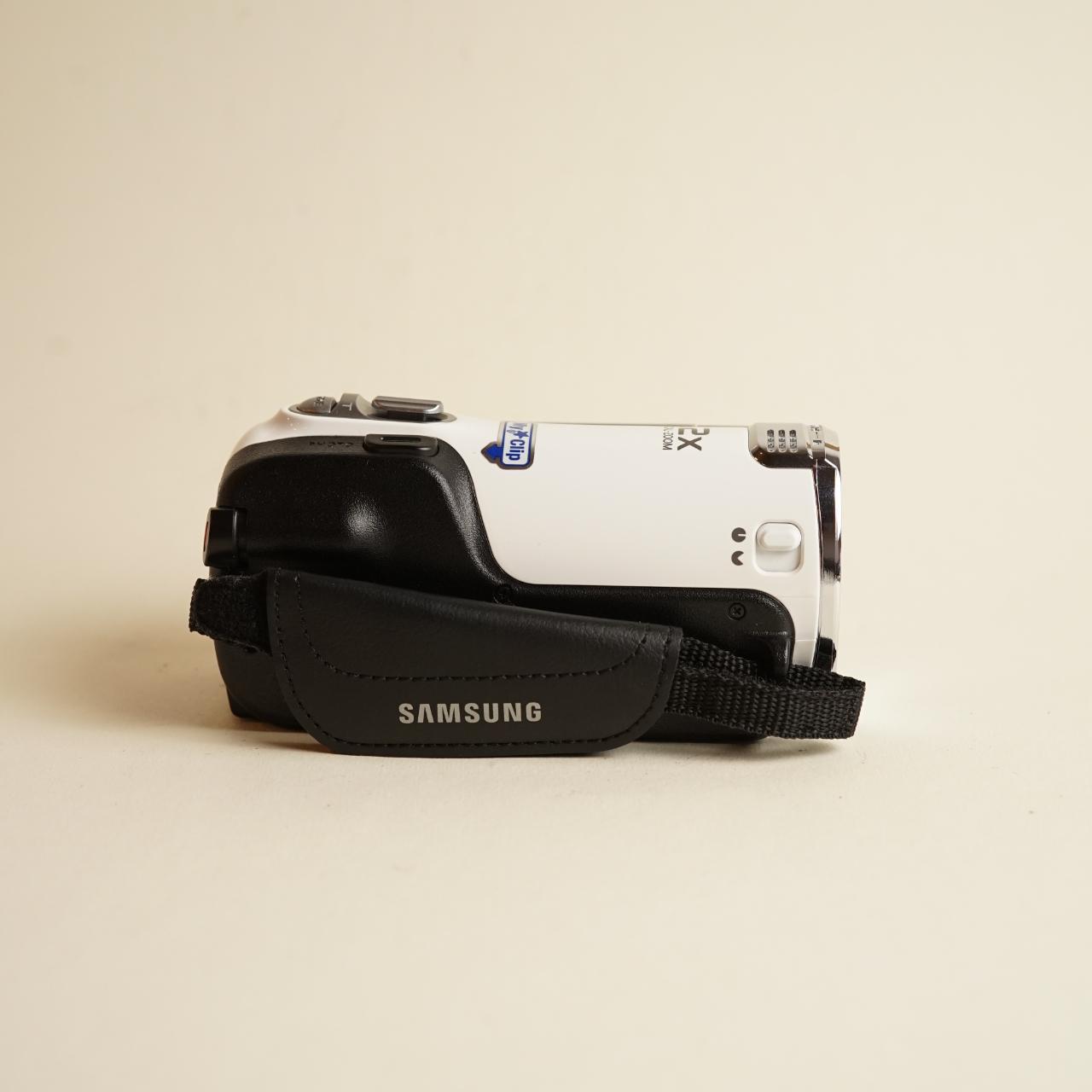 Samsung HMX-F900 Digital Camcorder | HD Video | Tested & Working | White