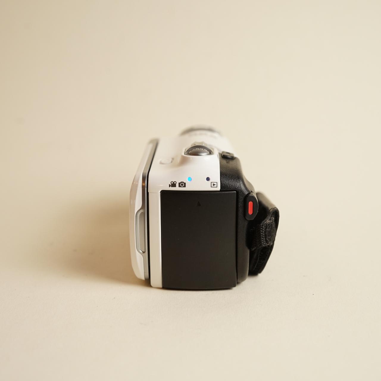 Samsung HMX-F900 Digital Camcorder | HD Video | Tested & Working | White