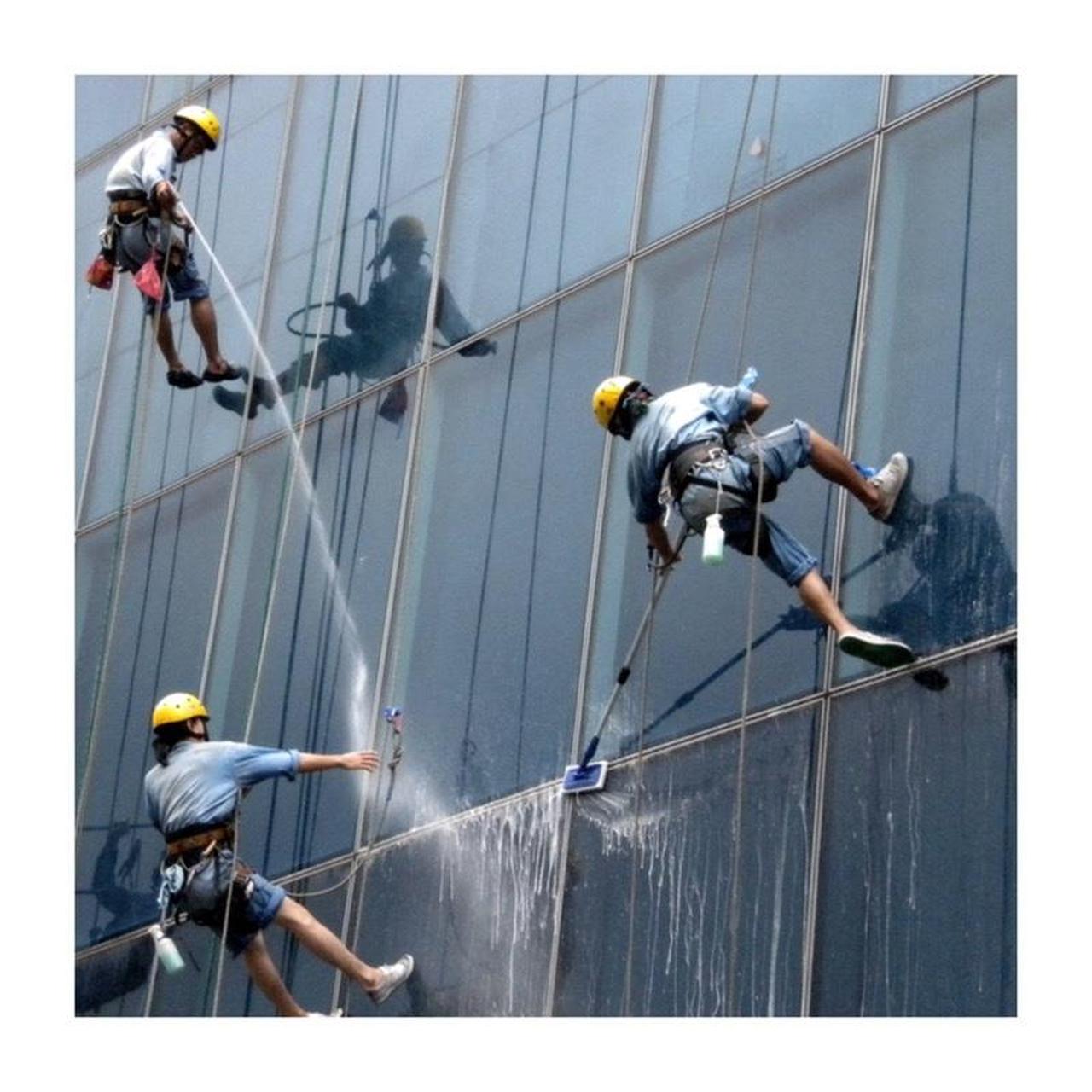 Nikon Coolpix S230 Digital Camera | 10MP | Tested & Working | Maroon