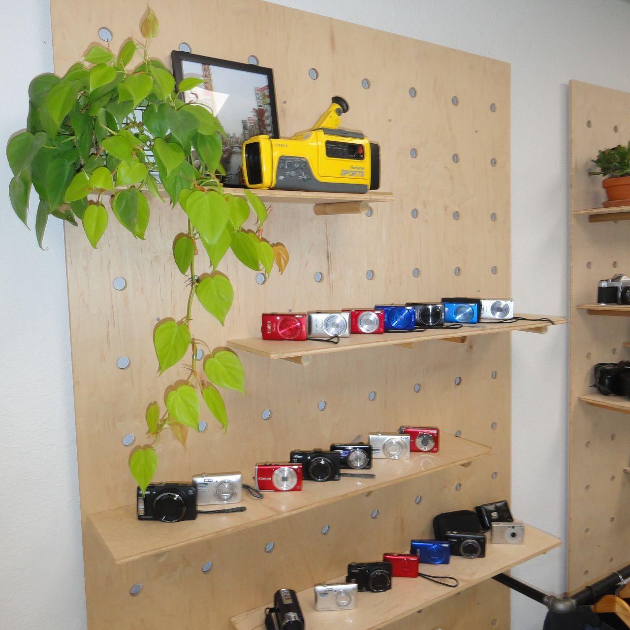 Sony Cyber-shot DSC-H55 Digital Camera | 14.1MP | Read Description | Black