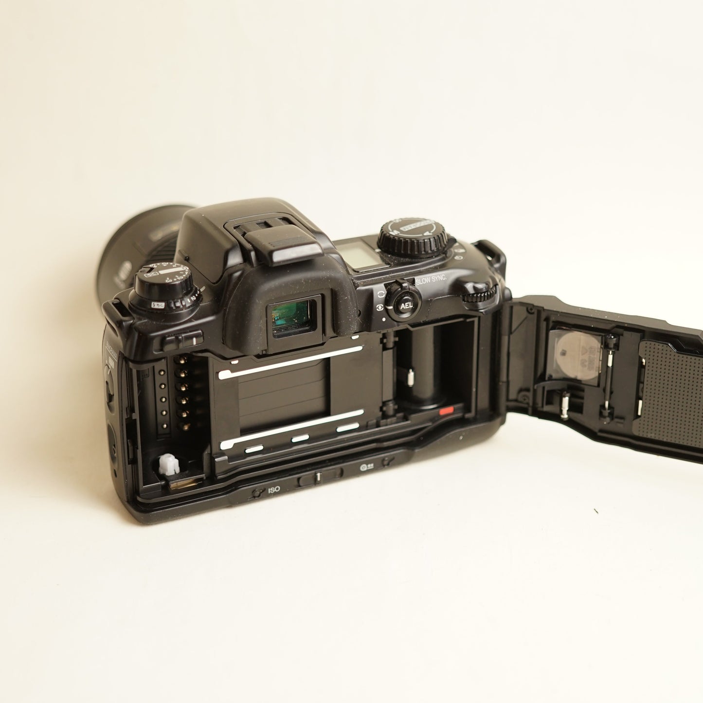 Minolta Maxxum 650si Film Camera | 35mm SLR | Tested & Working | Black