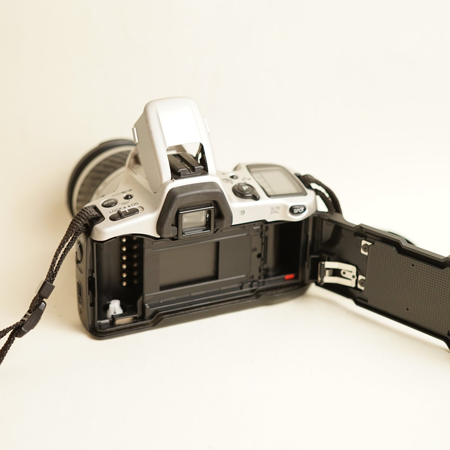 Minolta Dynax 500si Film Camera | 35mm SLR | Tested & Working | Silver