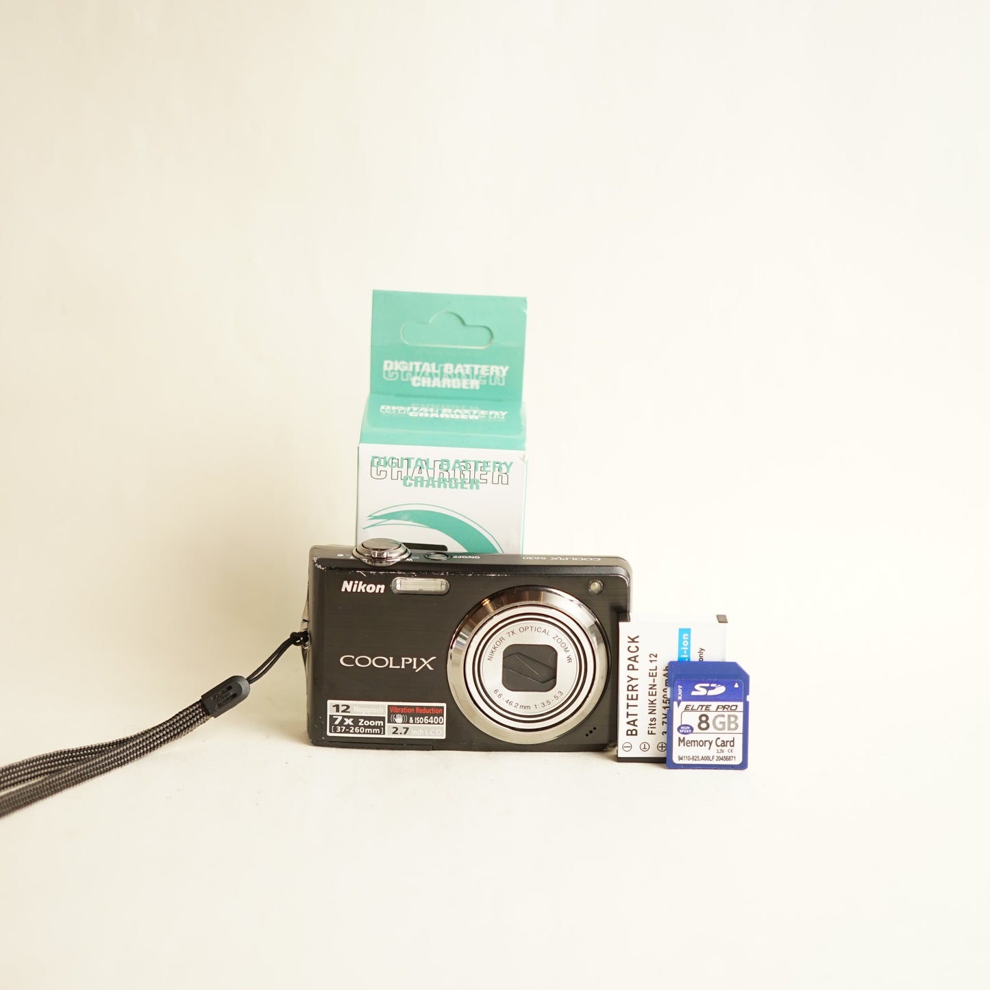 Nikon Coolpix S630 Digital Camera | 12MP | Tested & Working | Black